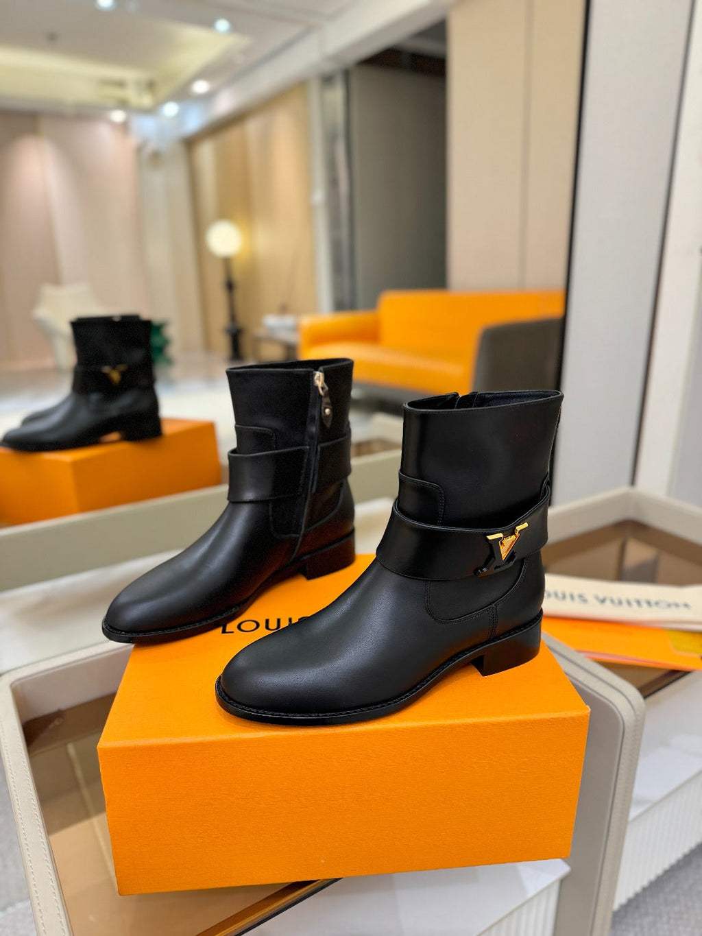 LV Midtown Flat Ankle Boot Black Cowhide 574331