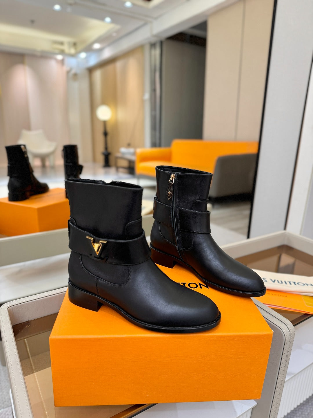 LV Midtown Flat Ankle Boot Black Cowhide 574331