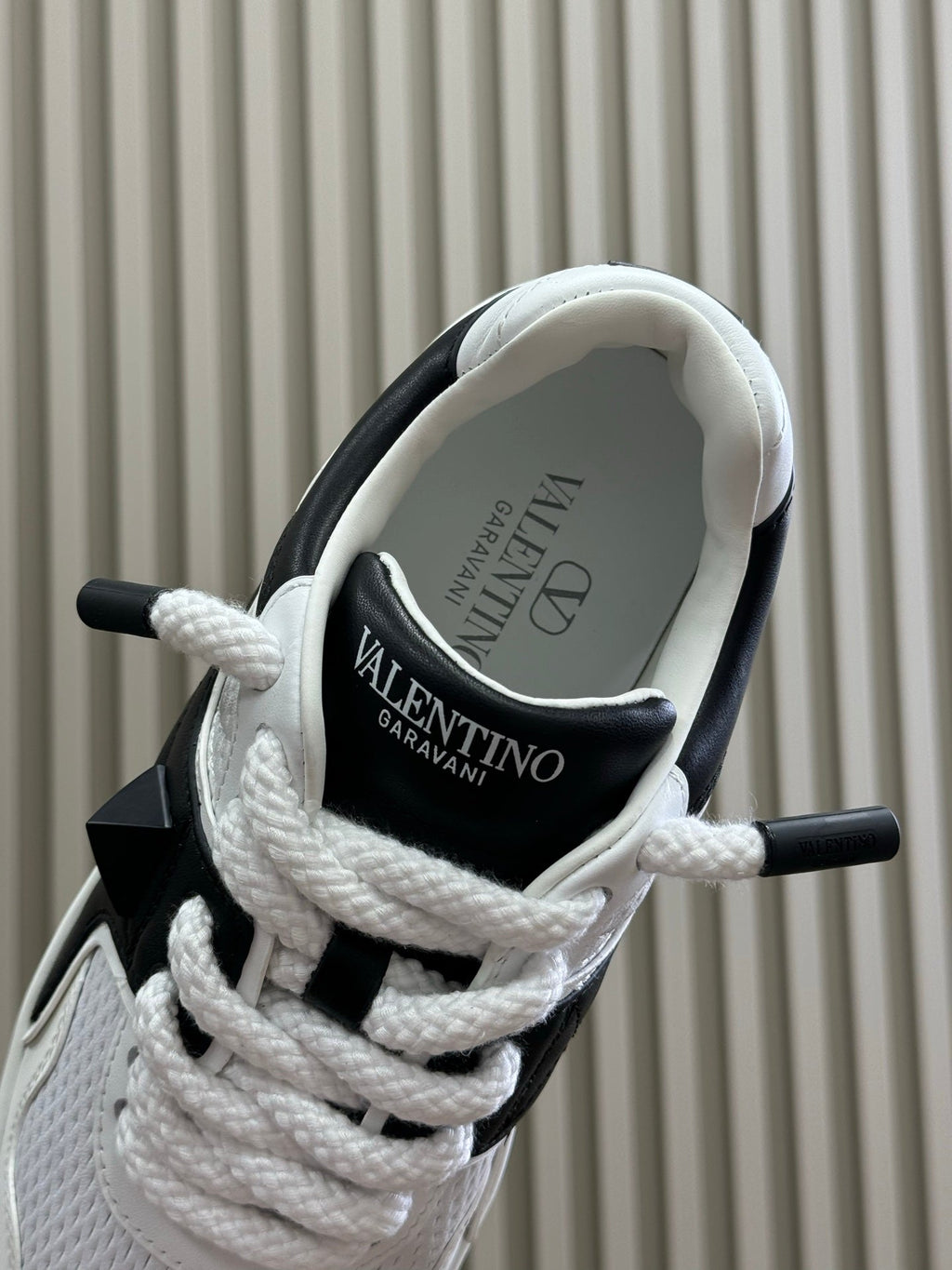 VT 2025 Sneakers White Black Frabic Cowhide 548576