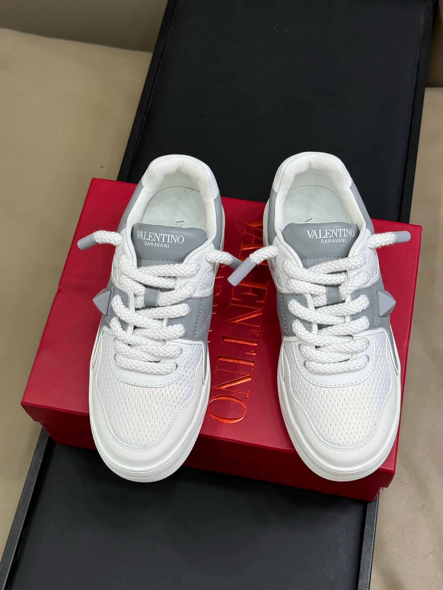 VT 2025 Sneakers White Light Gray Frabic Cowhide 548575