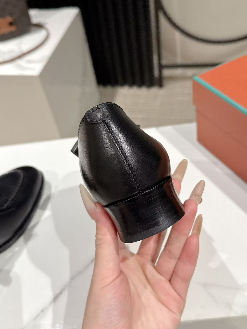 LP Pennan Fringe Black Cowhide 564799