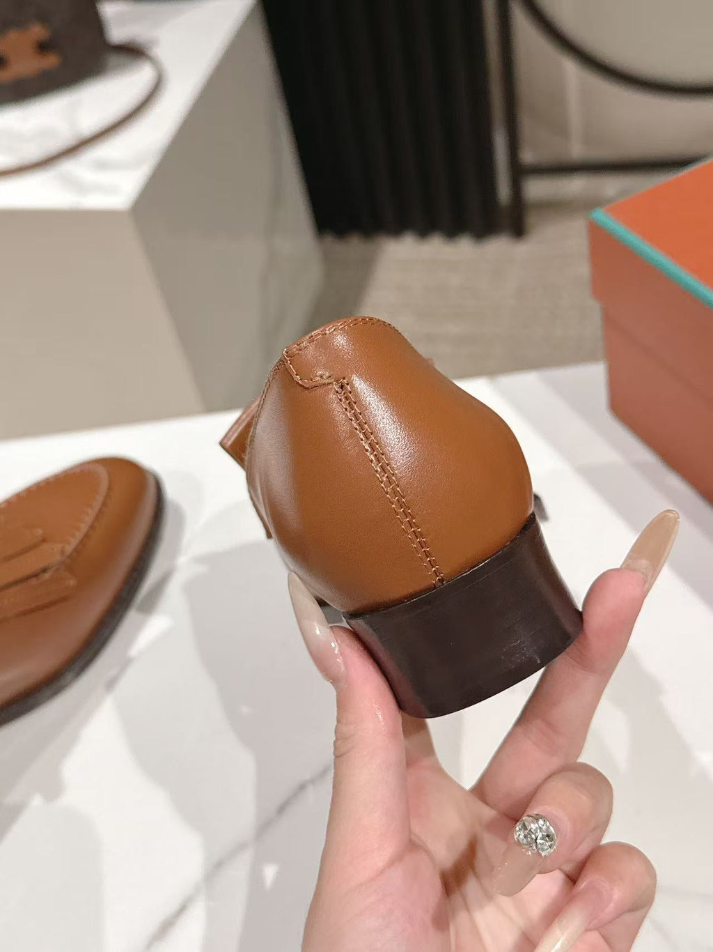 LP Pennan Fringe Burnt Clay Cowhide 564801