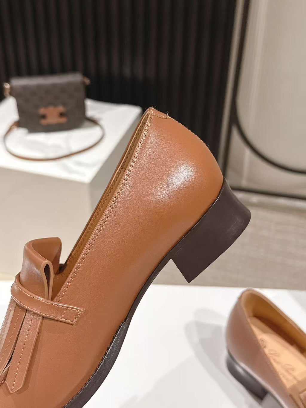 LP Pennan Fringe Burnt Clay Cowhide 564801