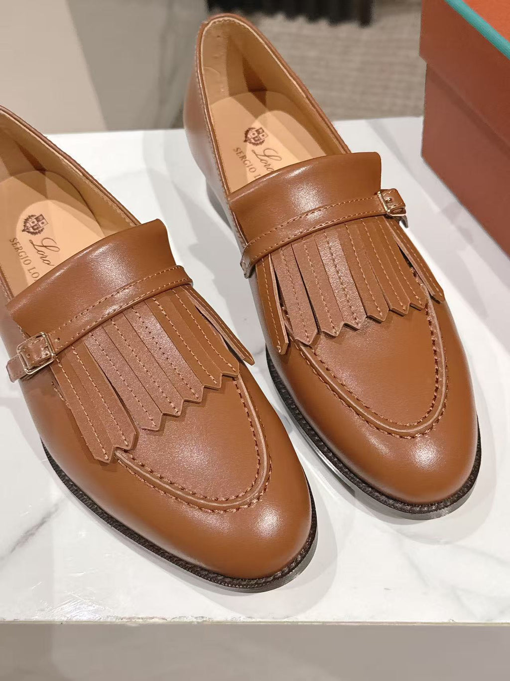 LP Pennan Fringe Burnt Clay Cowhide 564801