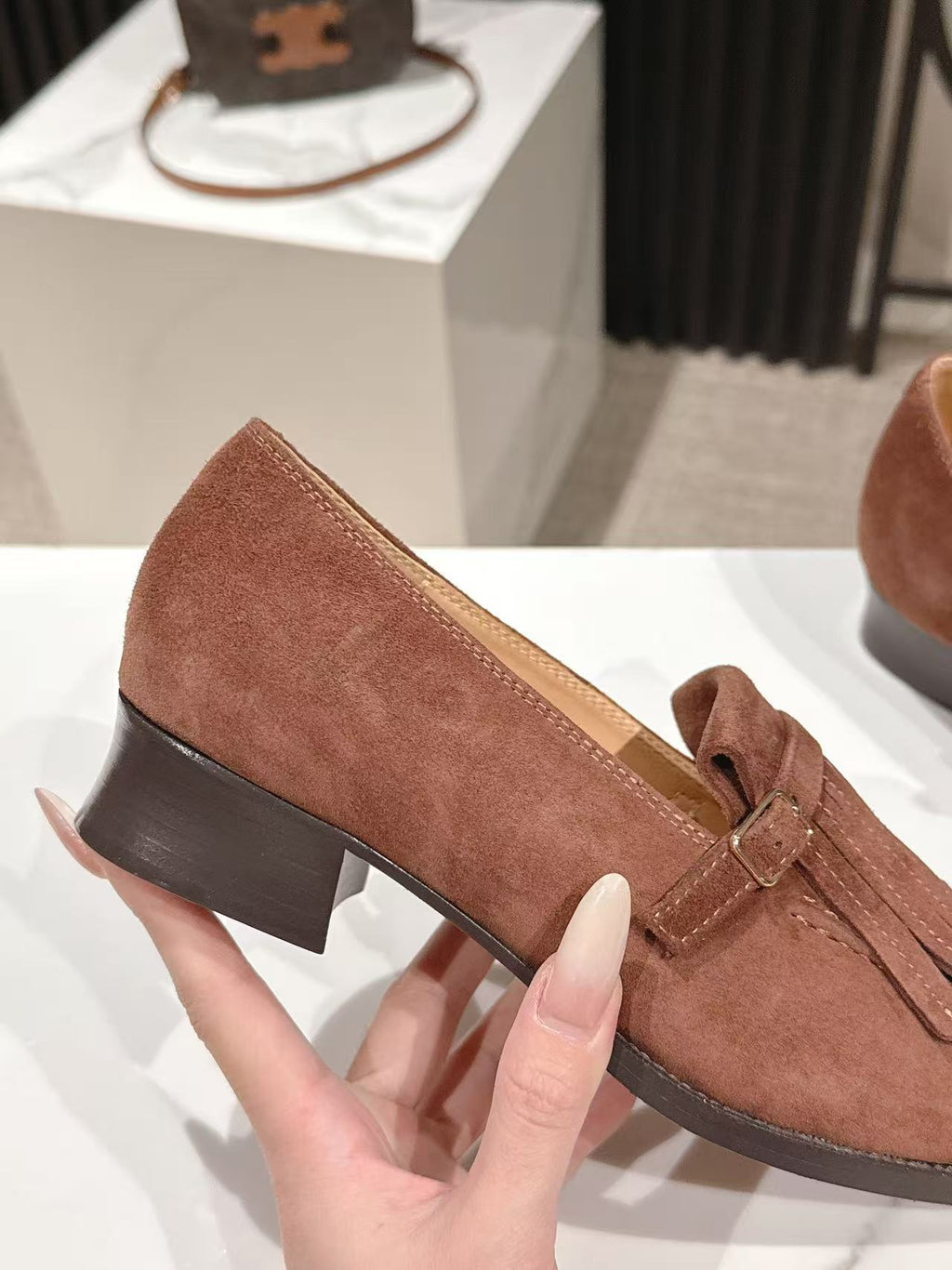 LP Pennan Fringe Burnt Clay Suede 564802