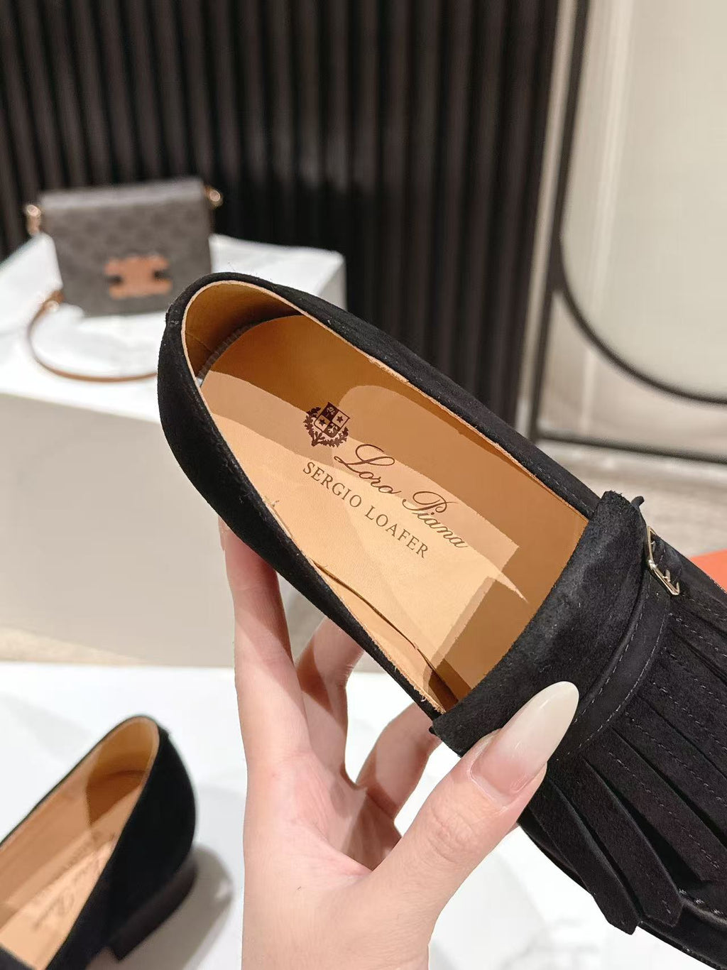 LP Pennan Fringe Black Suede 564803