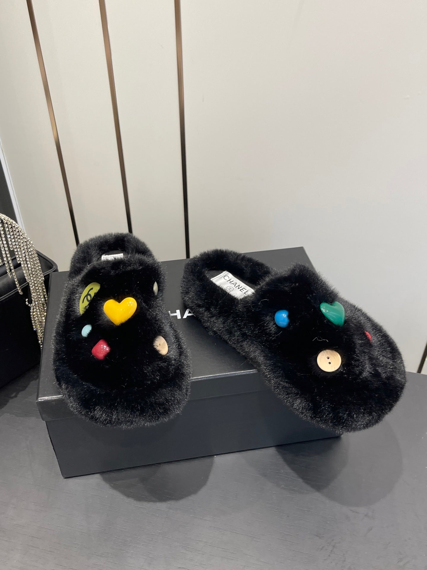 CC Double C Furry Slippers Black Fur 554698
