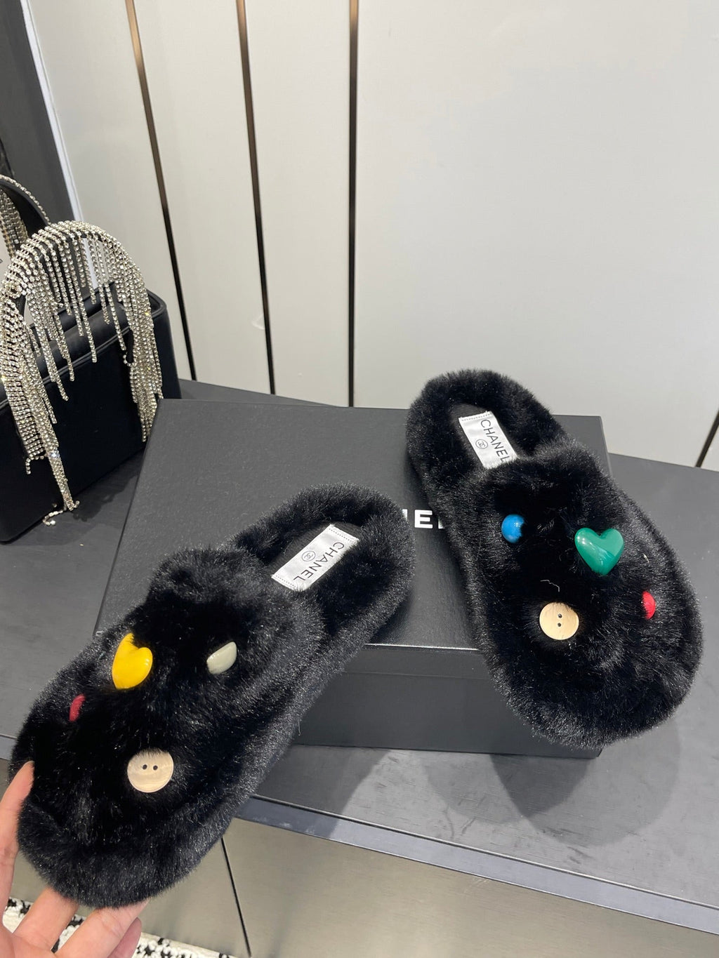 CC Double C Furry Slippers Black Fur 554698