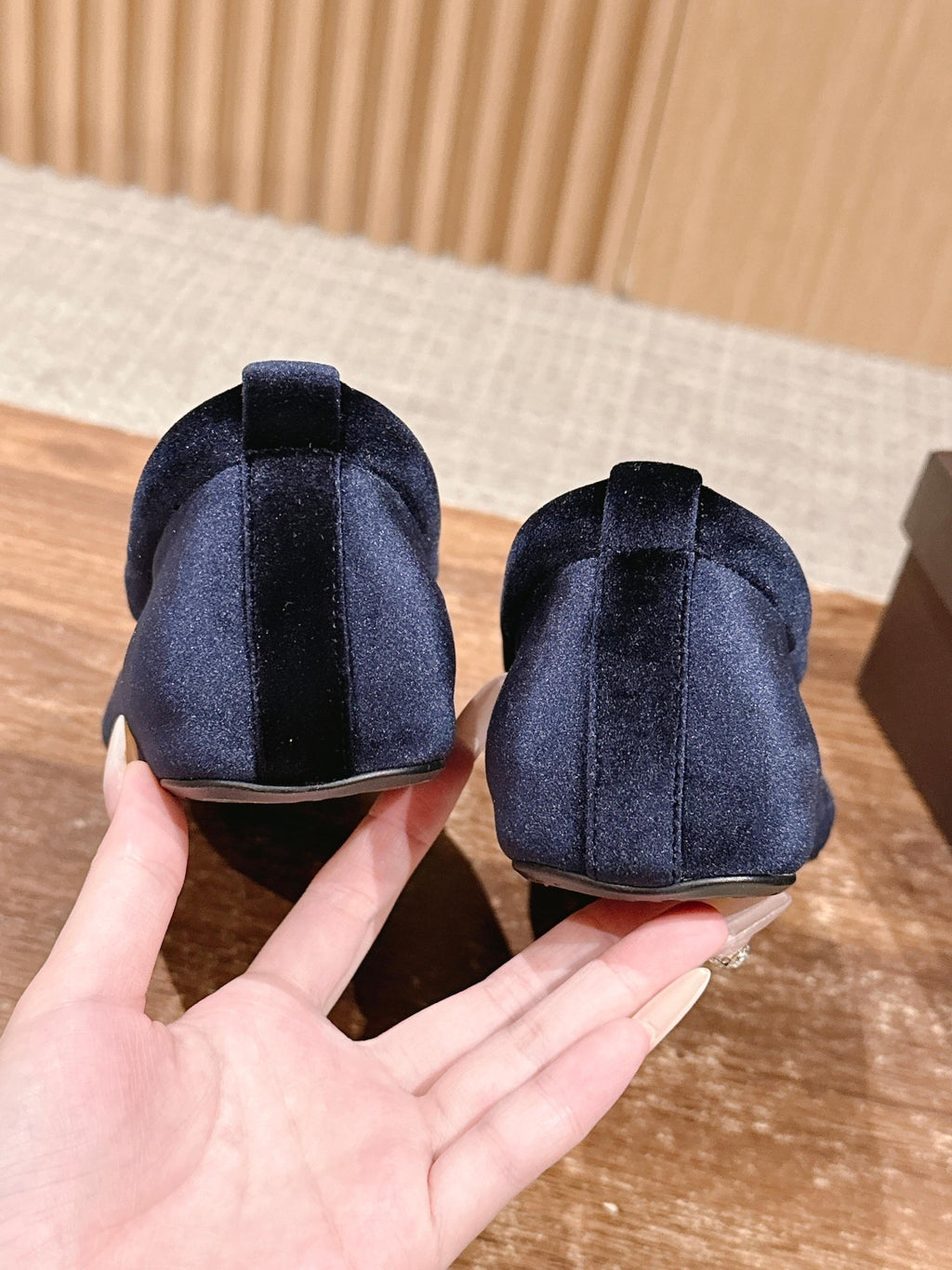 Alaia 2025 Ballet Flat Dark Blue Velvet 553858