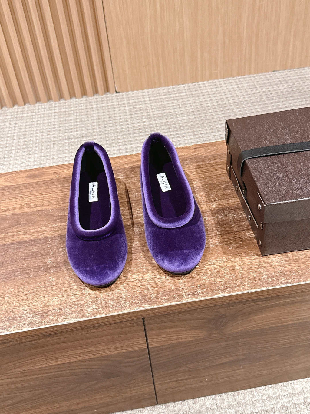 Alaia 2025 Ballet Flat Purple Velvet 553859