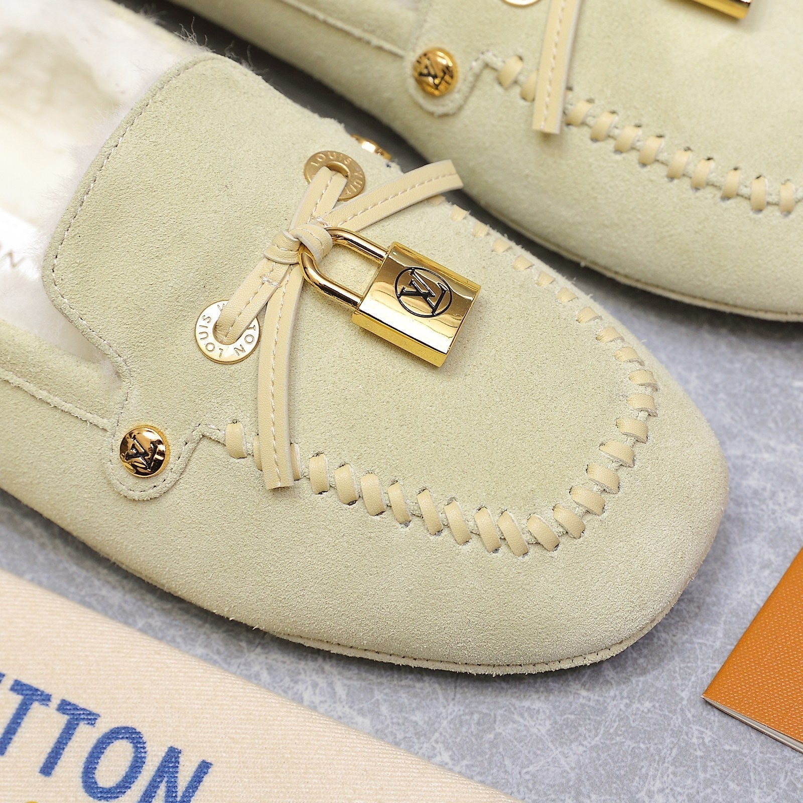 LV Flore Car Shoe Light Sand Suede Wool 547248