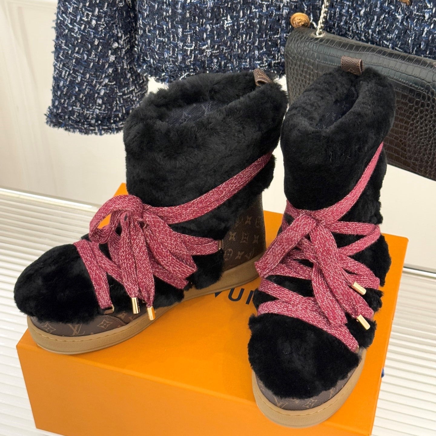 LV Cloud Lace-Up Ankle Boot Sneaker Black-Red Shearling Monogram Canvas 572470