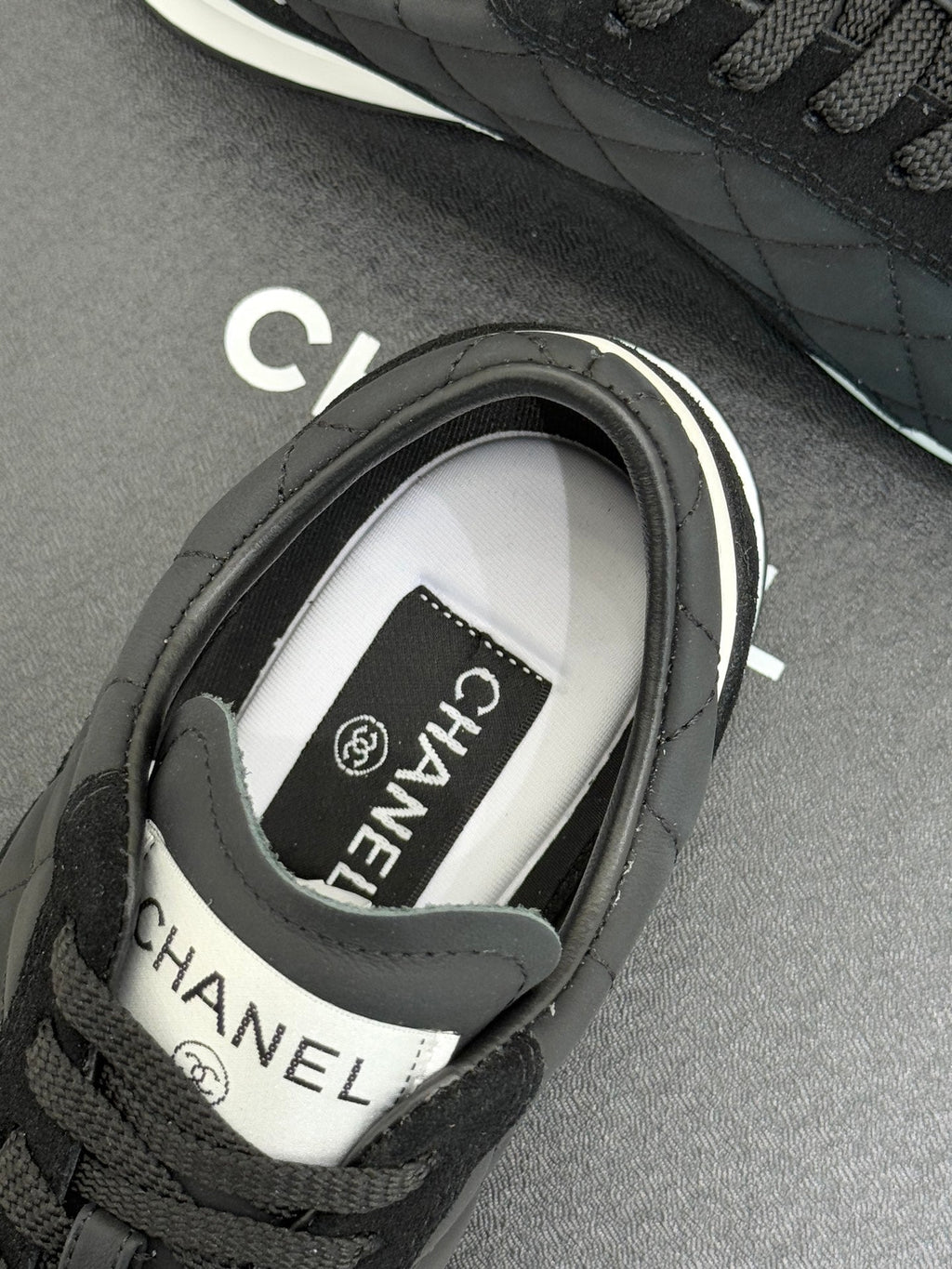 Cruise 2025/26 Trainers Black Suede Fabric