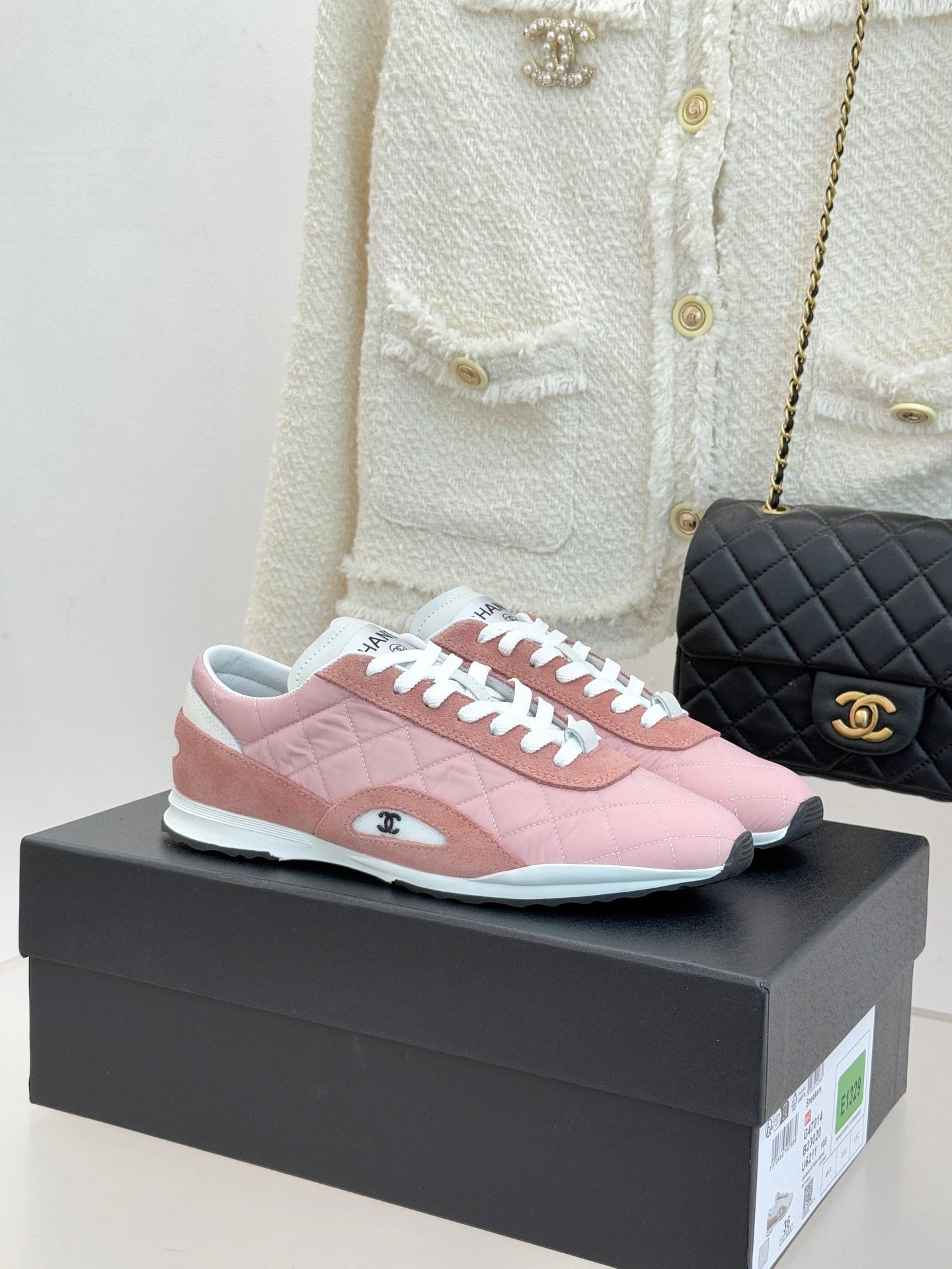 Cruise 2025/26 Trainers Cream Pink Suede Fabric