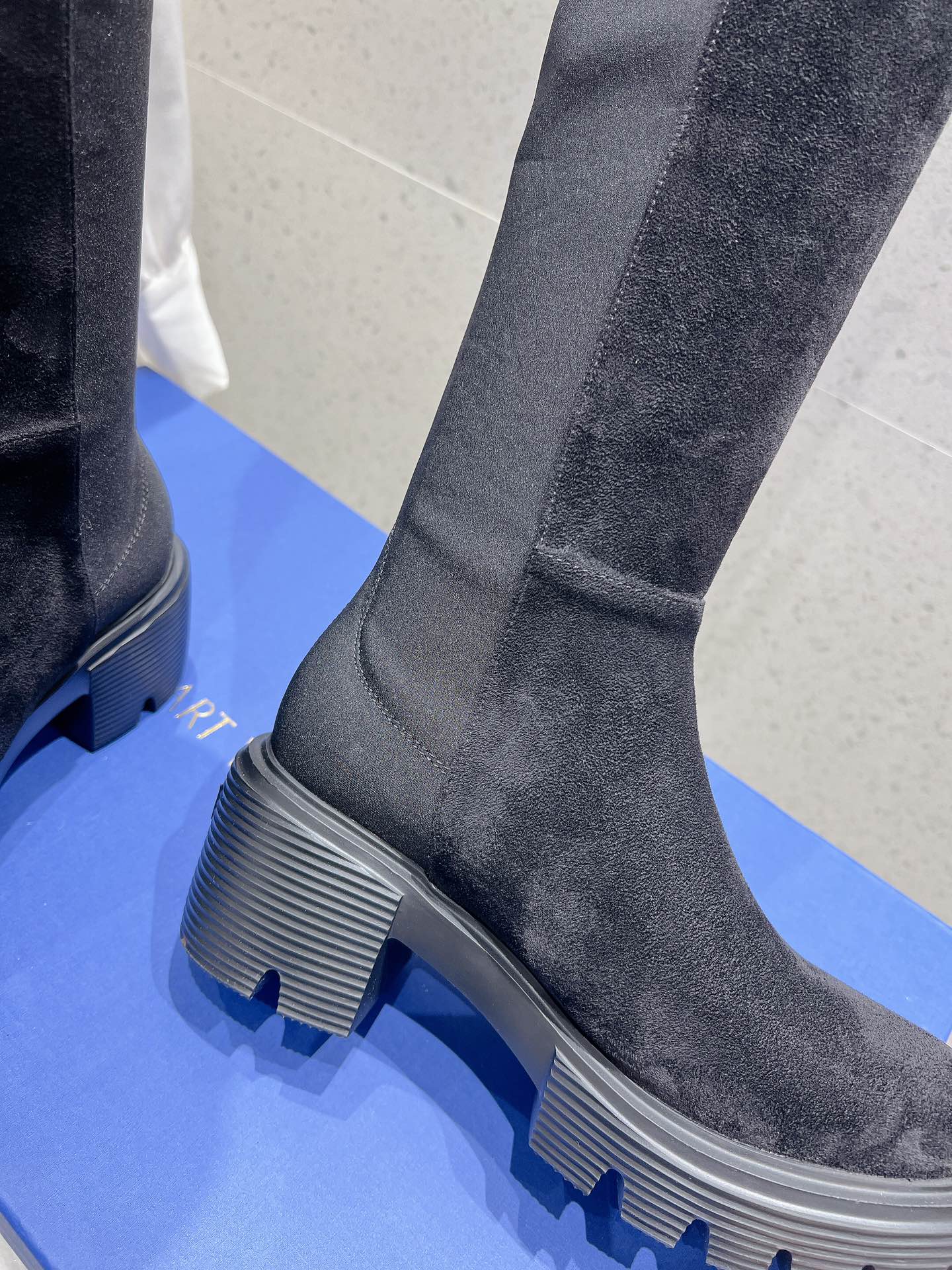 SW Soho Knee-High Boot Black Suede 554357