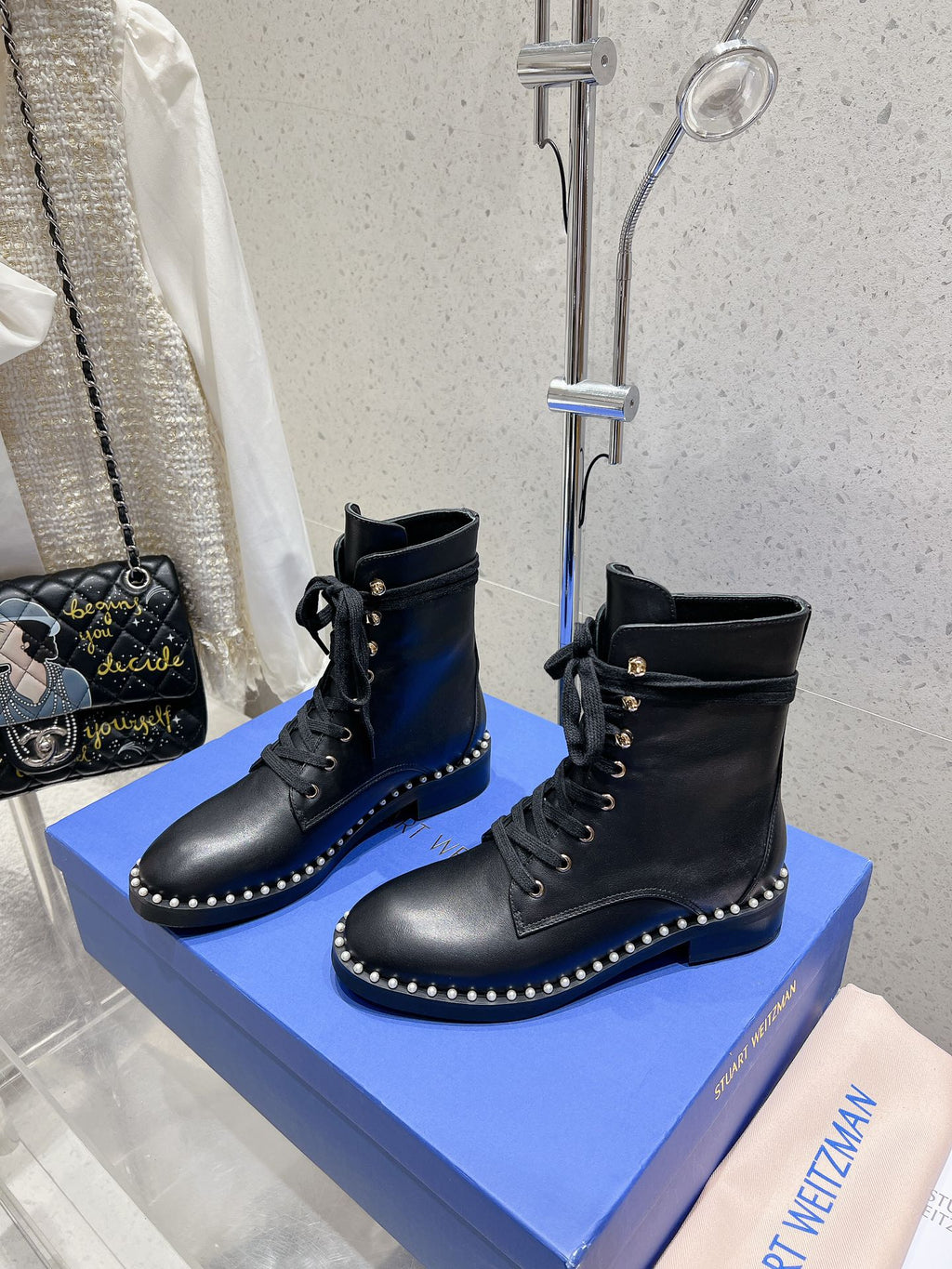 SW Mckenzee Boot with Pearl Chain Black Leather 554361