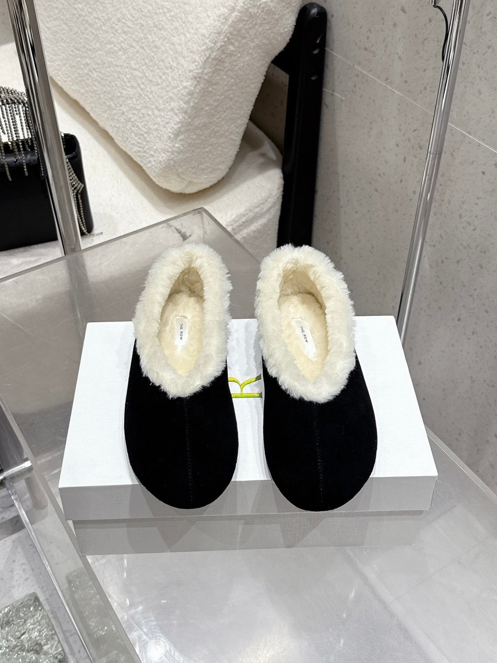 The Row 25ss Ballet Flat Black Nubuck Leather Fur 554385