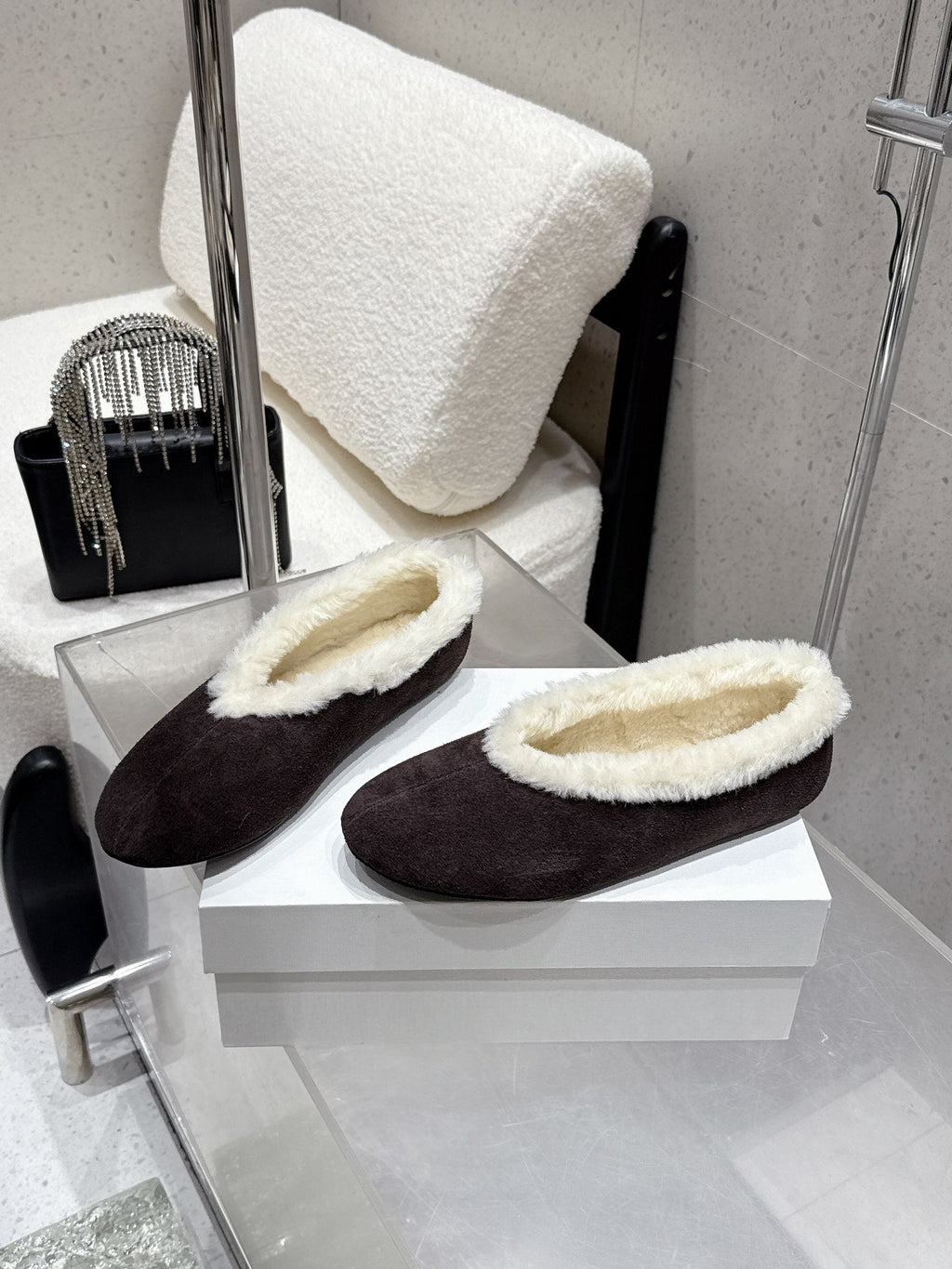 The Row 25ss Ballet Flat Dark Brown Nubuck Leather Fur 554386