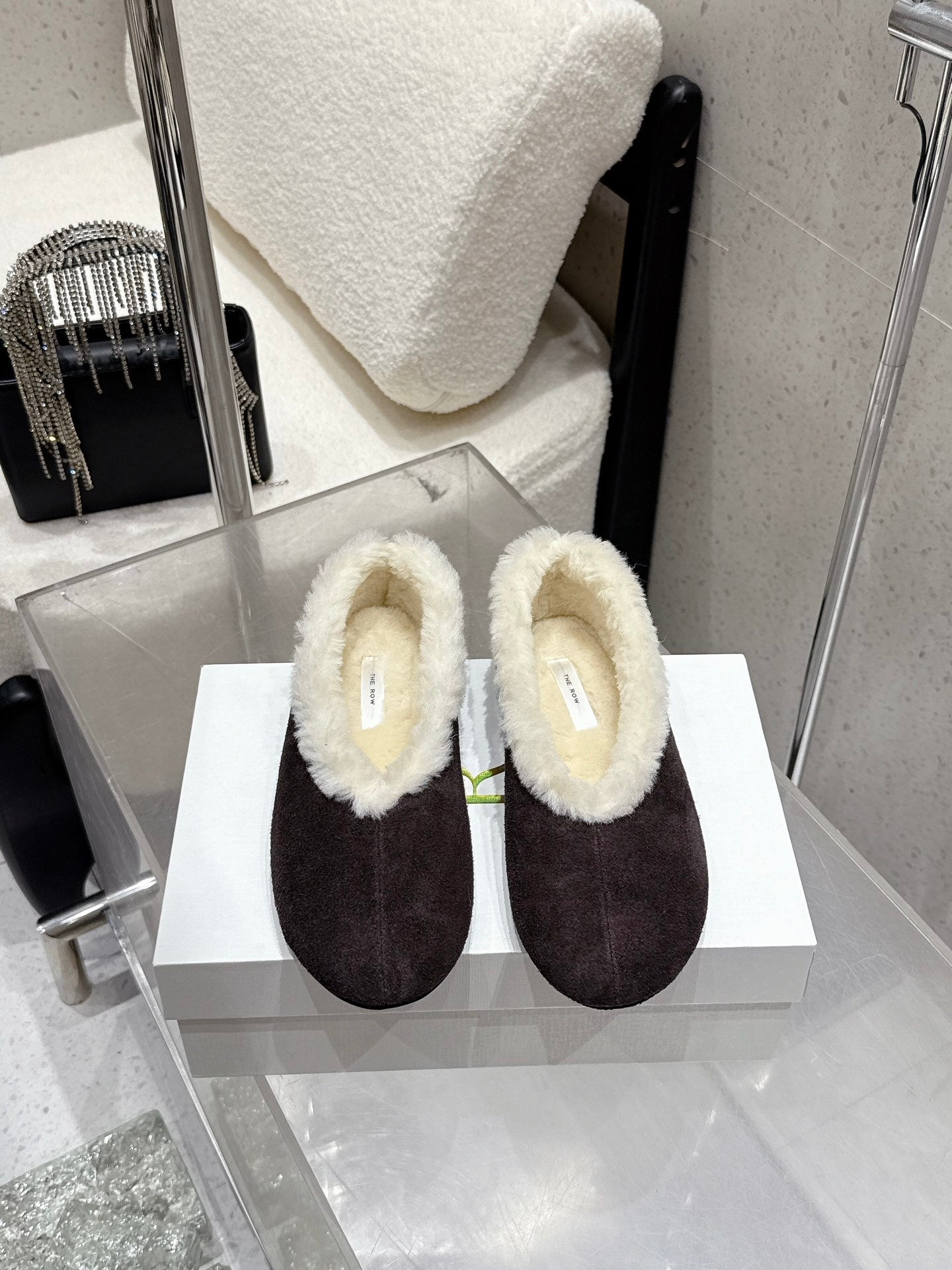 The Row 25ss Ballet Flat Dark Brown Nubuck Leather Fur 554386