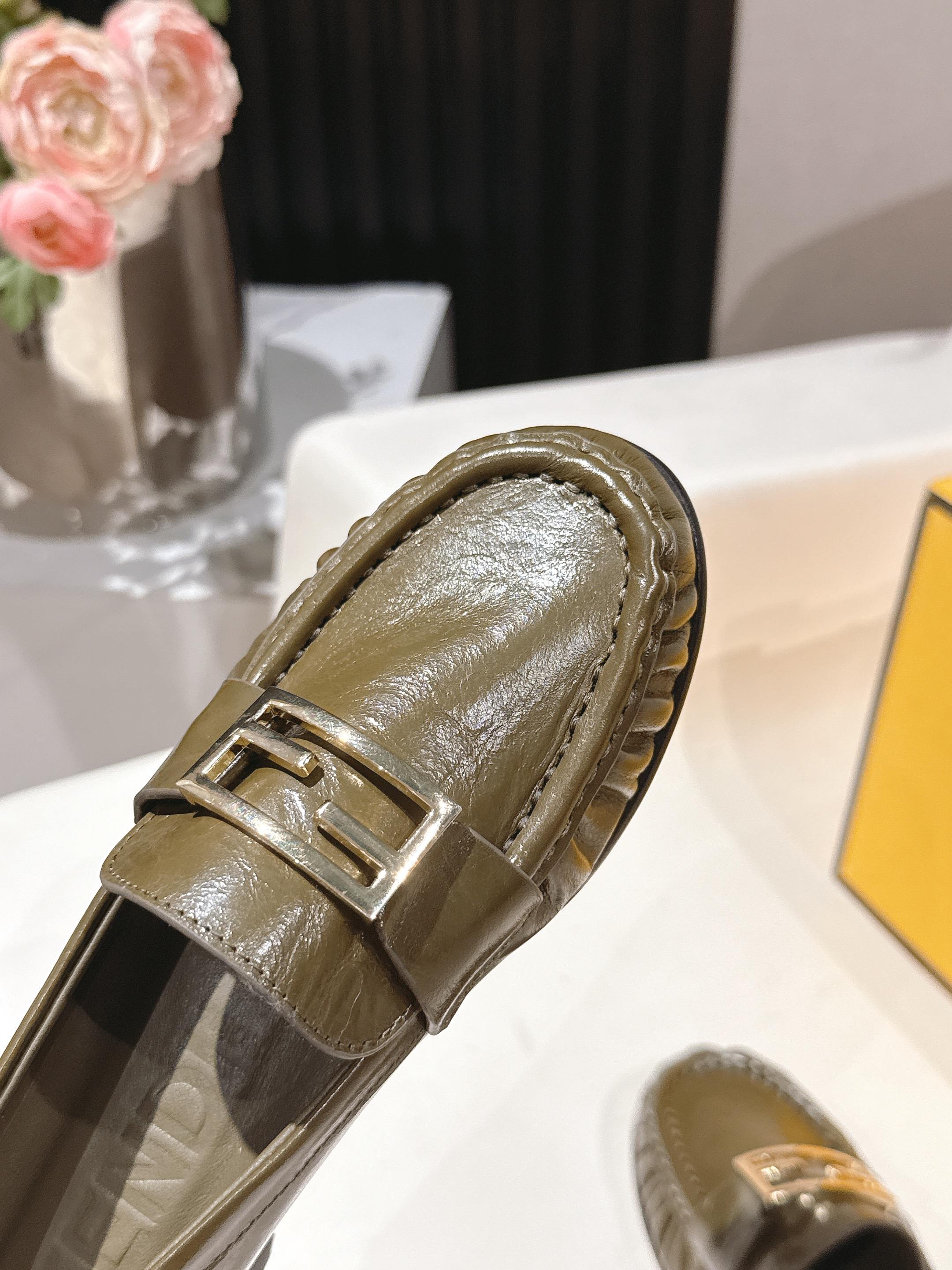 Fendi 2025 Loafer Olive Green Calfskin 560515