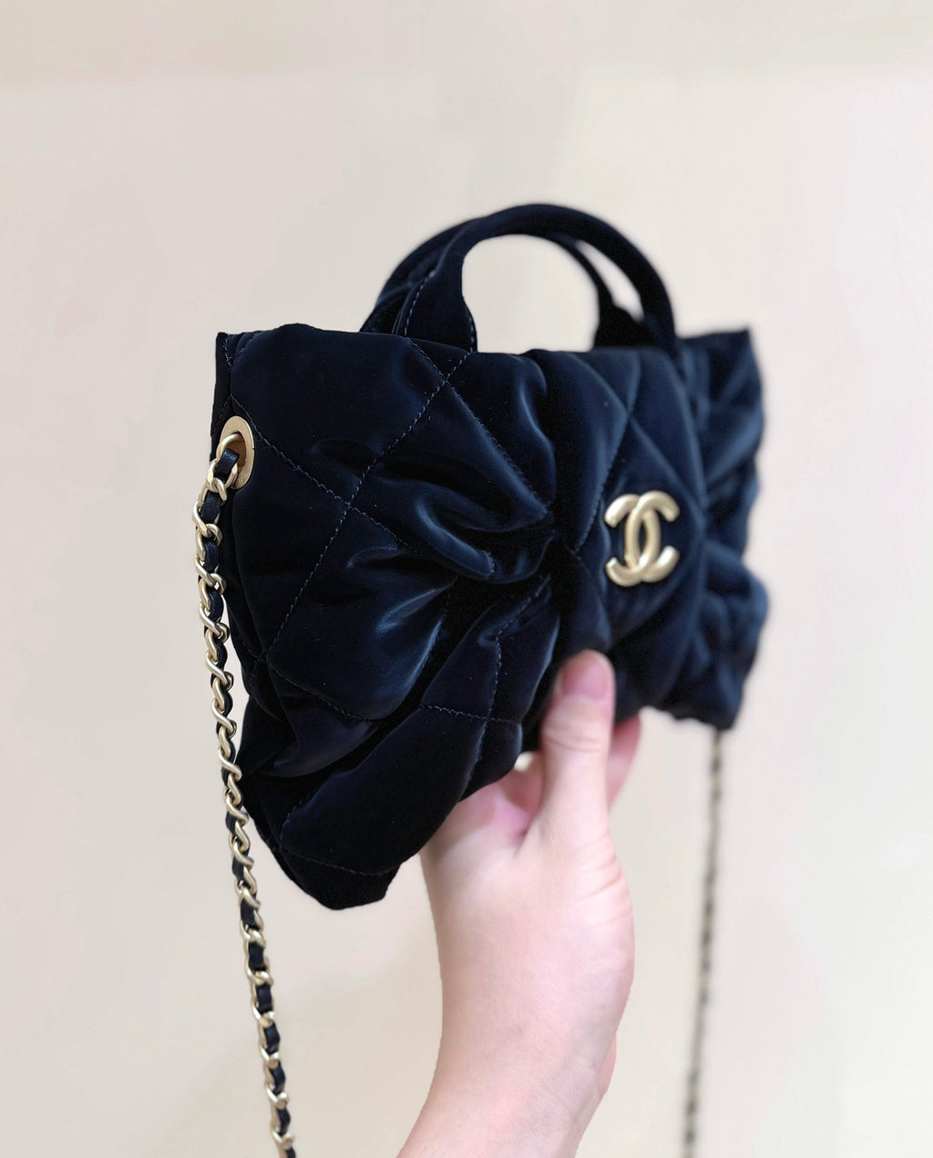 Chanel 2025 Bow Bag 26cm Black Velvet 346049