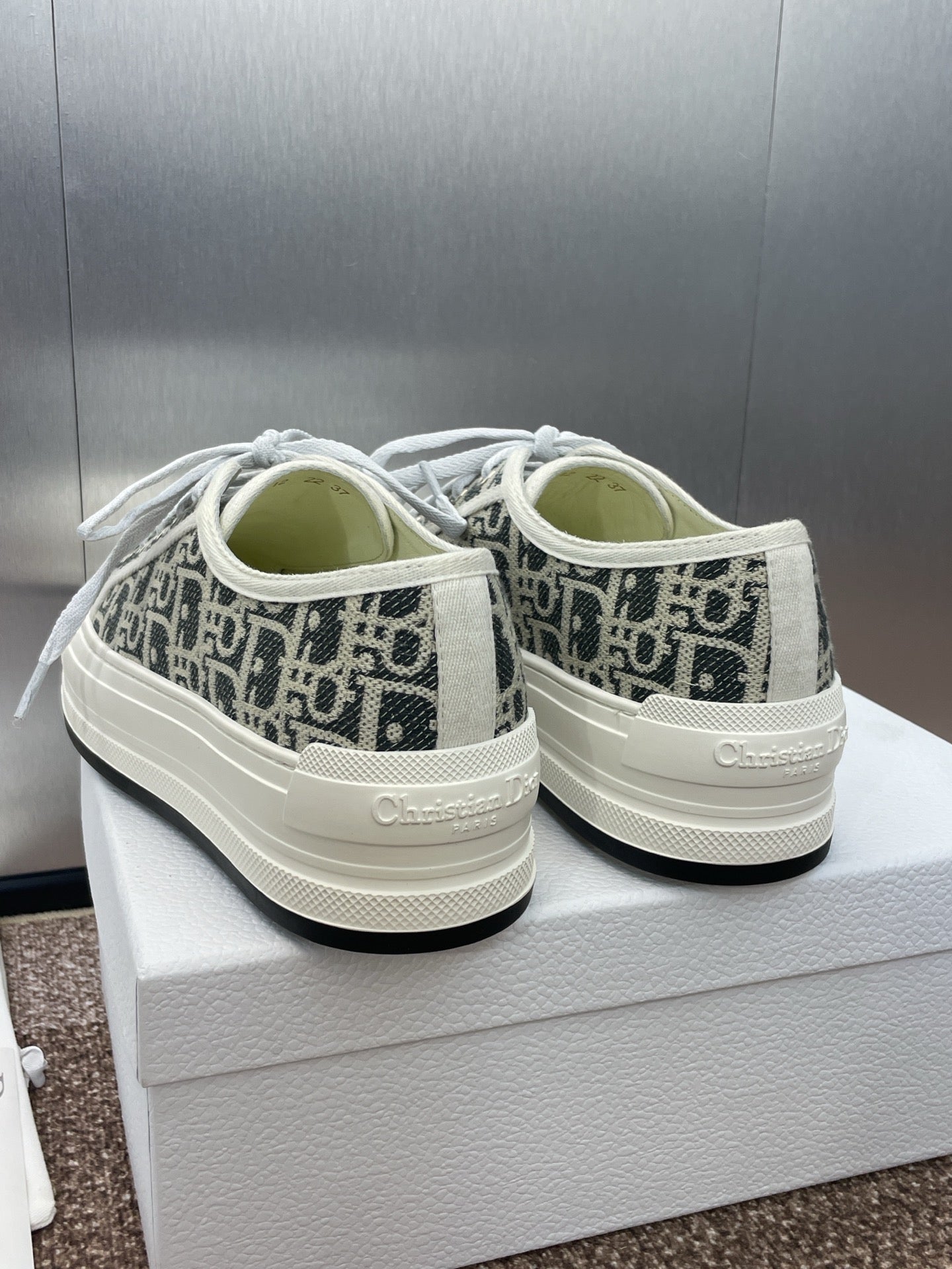 CD Walk'n Dior Denim D Jacquard Fabric Cowhide 551452