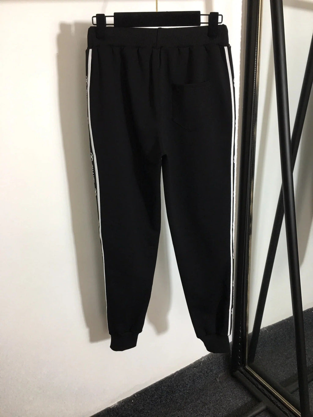 CHANEL 25S TRACKSUIT 322