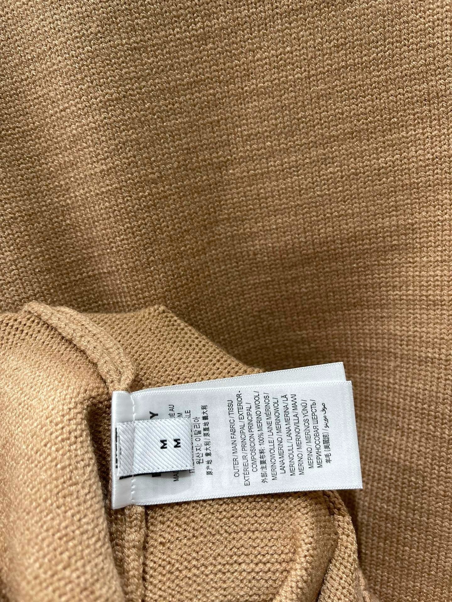 BURBERRY 25S KNIT SWEATER 240