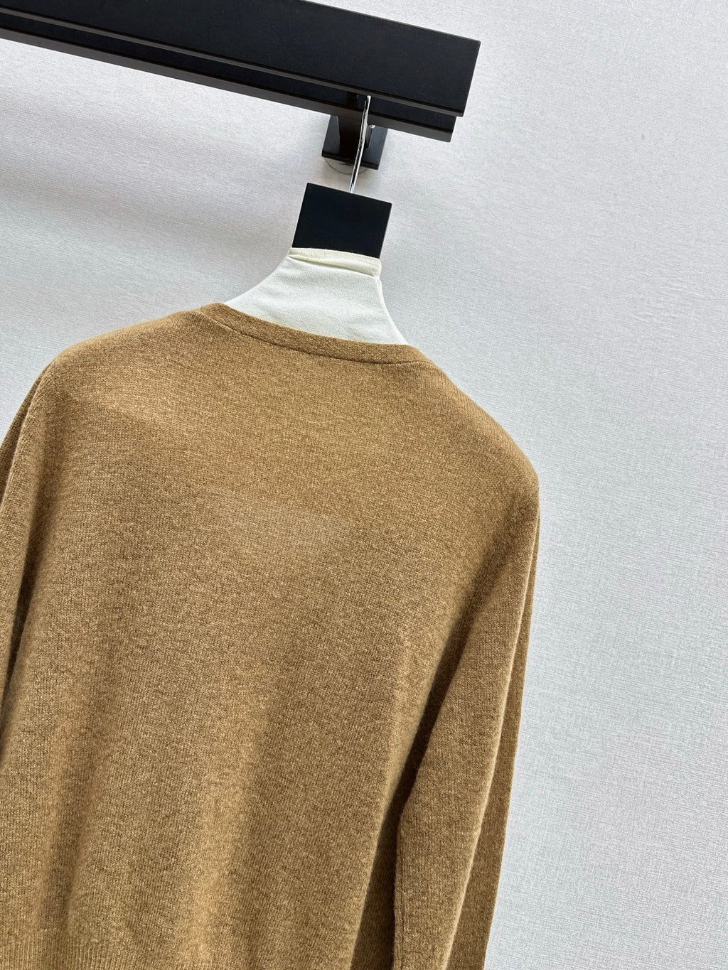 HERMES 25S V-NECK SWEATER 246