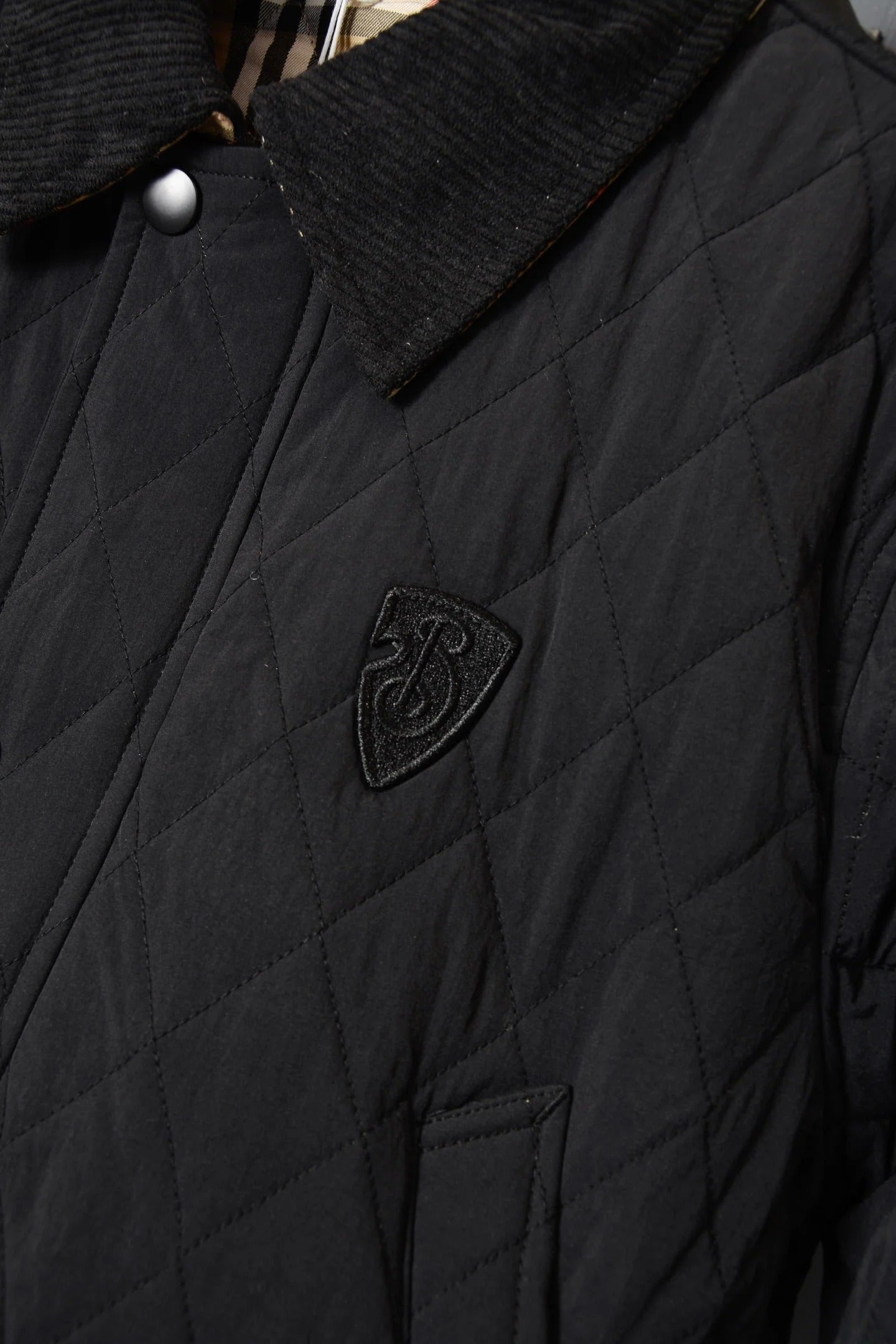 BURBERRY 25S QUILTED JACKET 235
