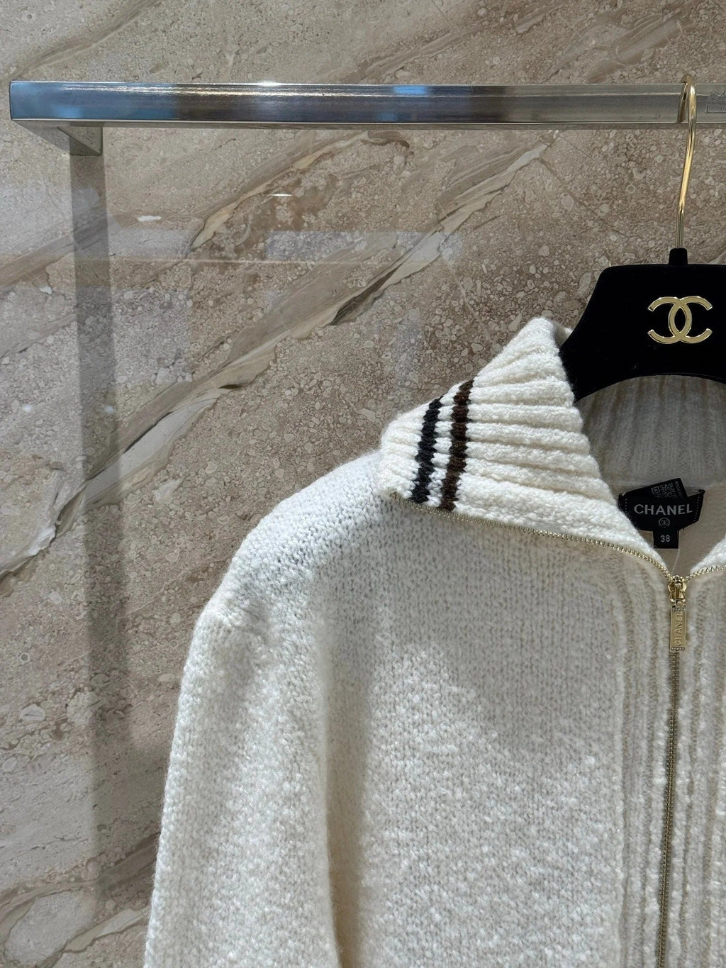 CHANEL 25S CASHMERE HALF-ZIP T-SHIRT 318