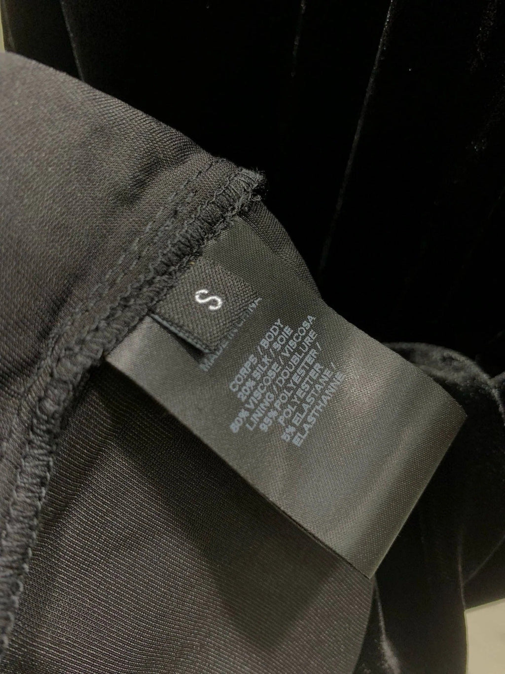 YSL 25S VELVET HALTER TOP STYLE 129