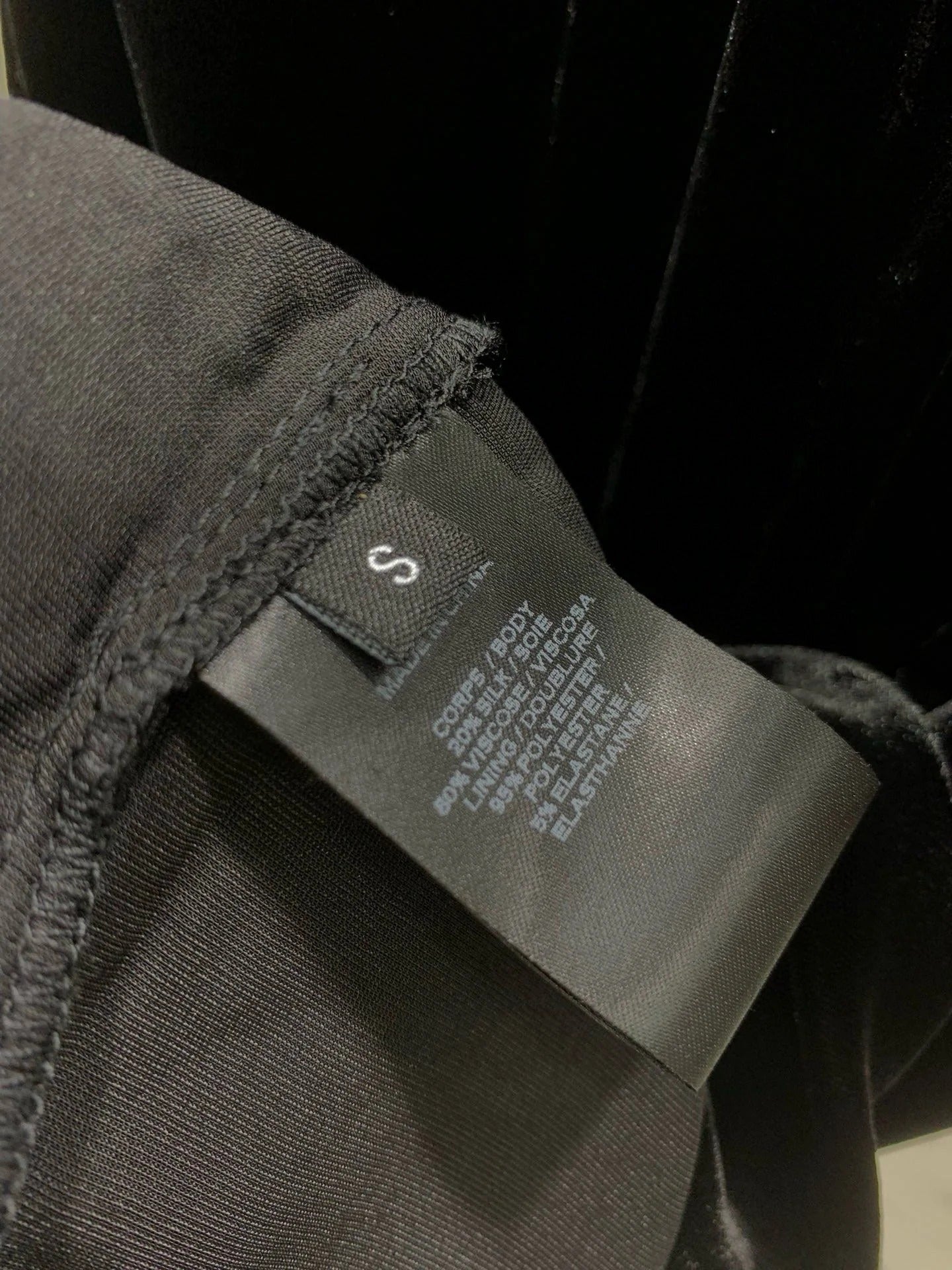 YSL 25S VELVET HALTER TOP STYLE 129