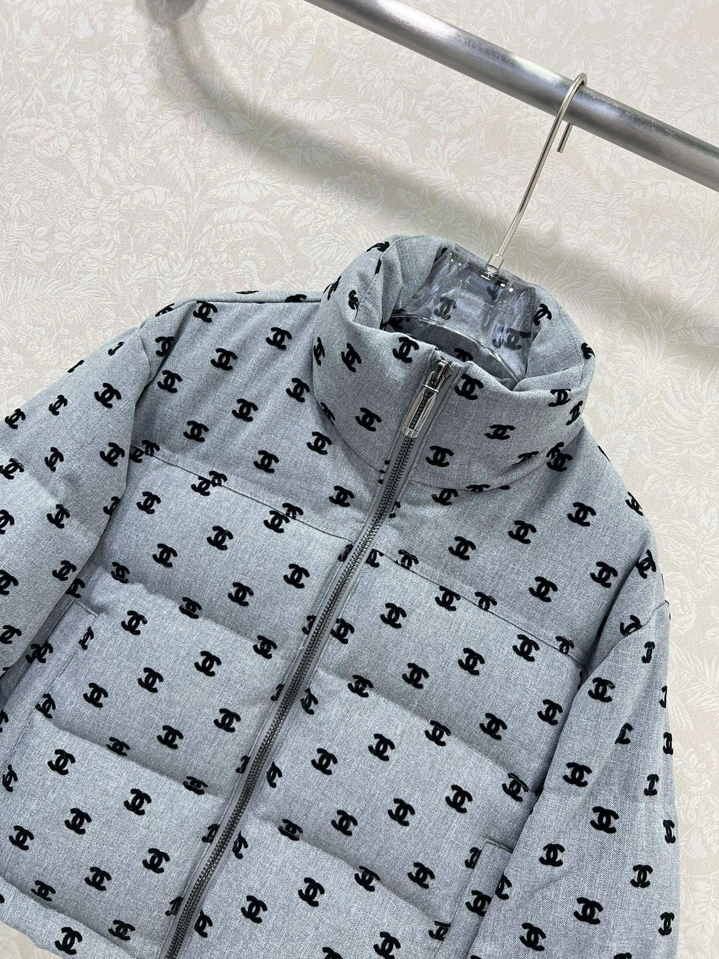 CHANEL 25S DOWN JACKET 310