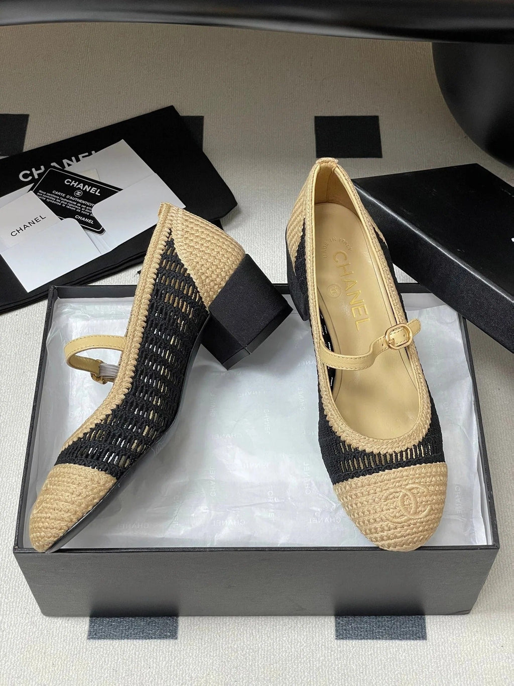 HIGH BALLET MARY JANE 50MM IN NATURAL BEIGE AND BLACK RAFFIA
