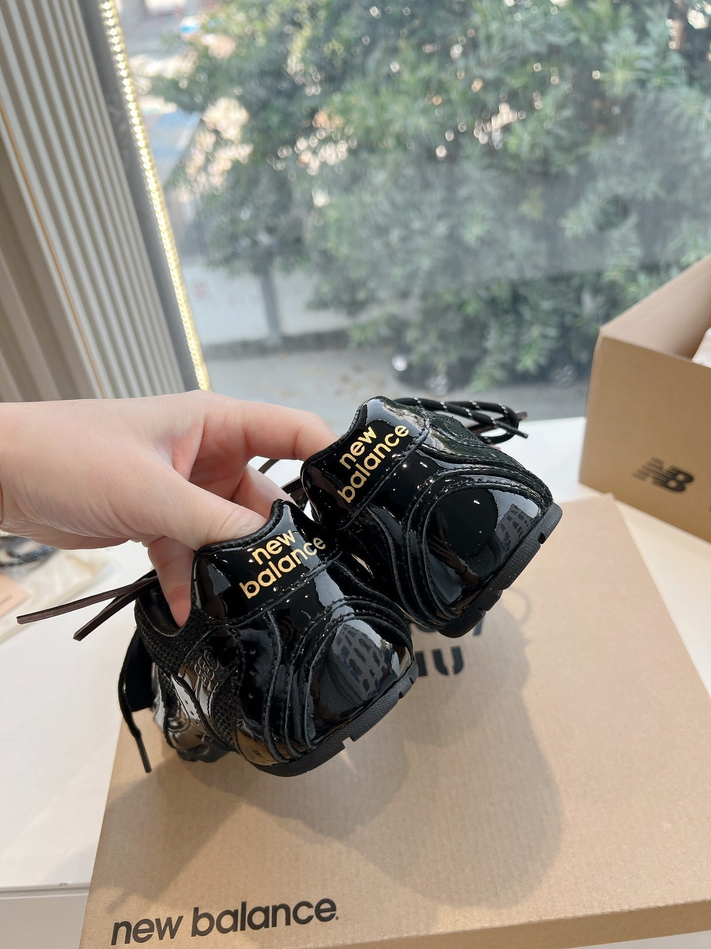 Miumi x Newbalance Sneaker Black Mesh Patent Leather