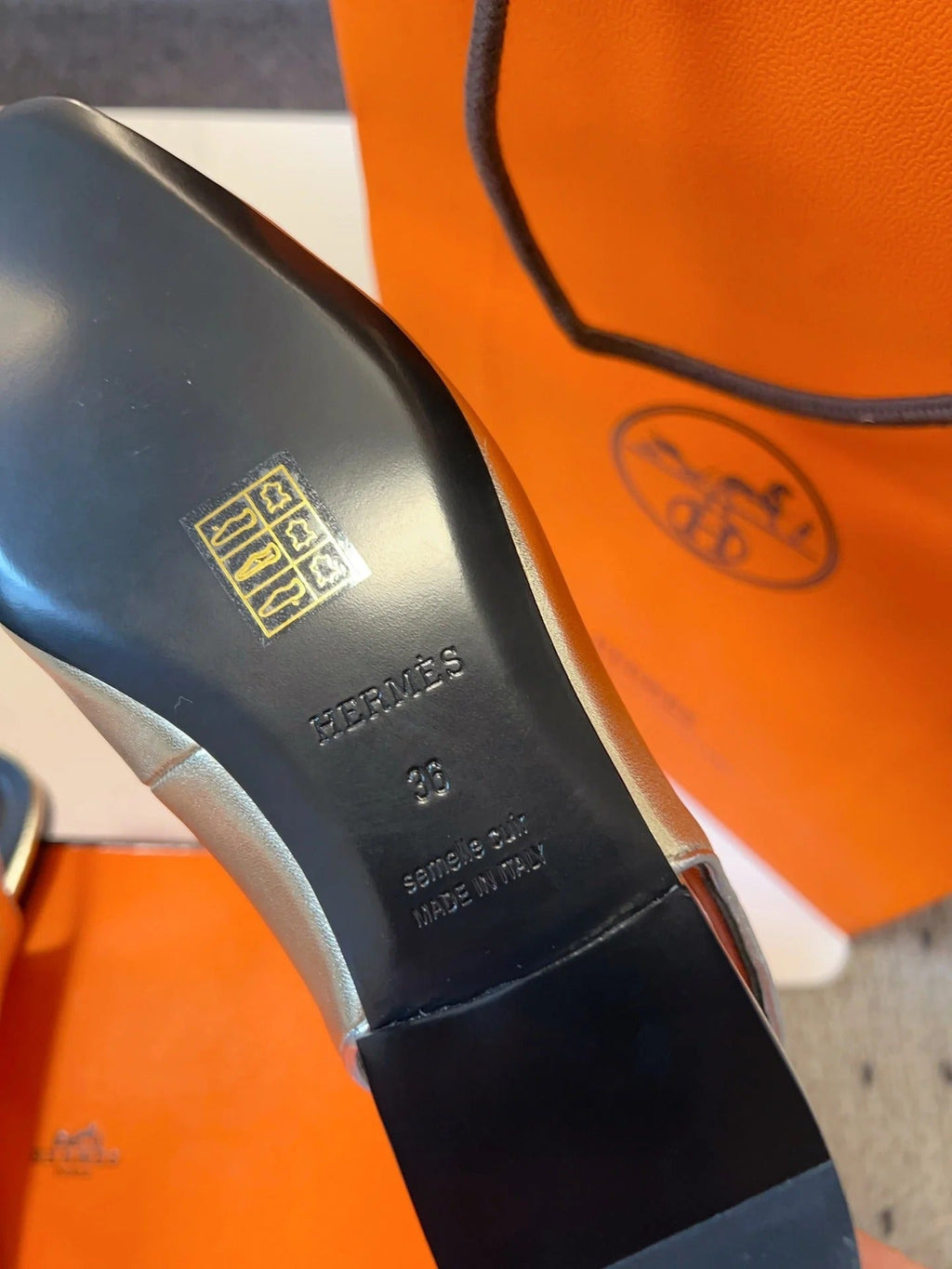 KLEO SLINGBACK IN SILVER CALFSKIN