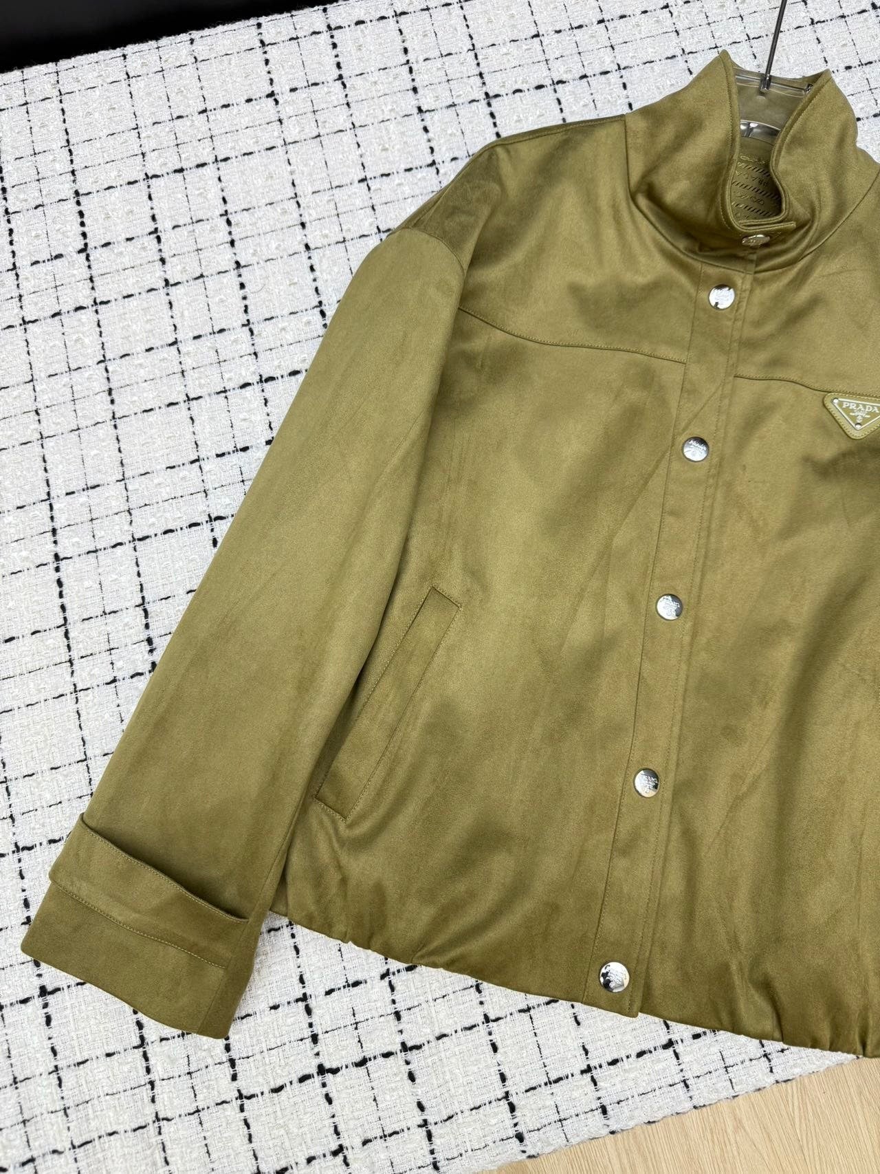 PRADA 25S STAND-COLLAR JACKET 370