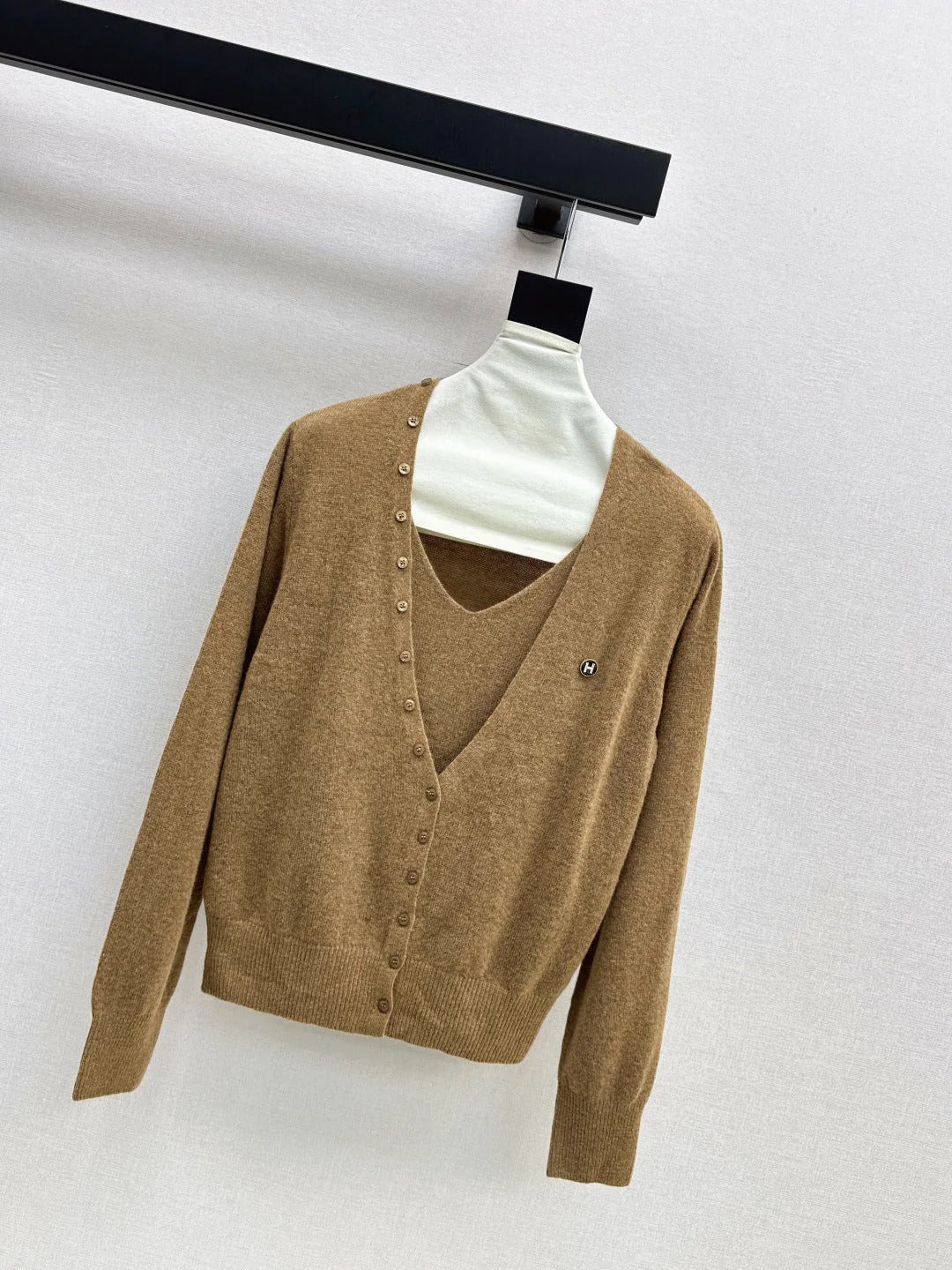 HERMES 25S V-NECK SWEATER 246