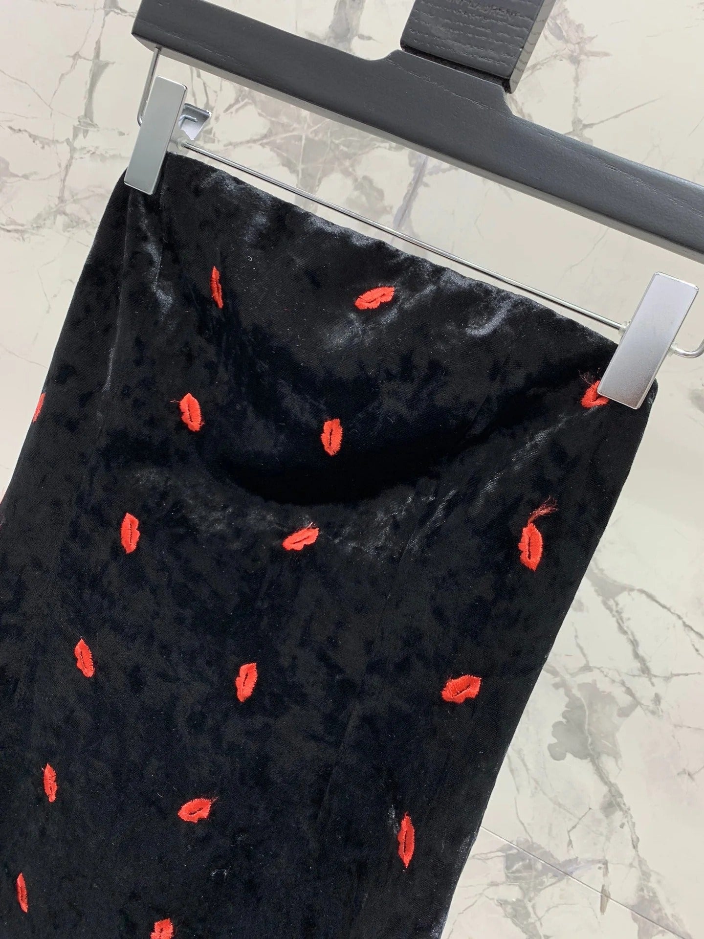 YSL 25S OFF-SHOULDER DRESS STYLE 160