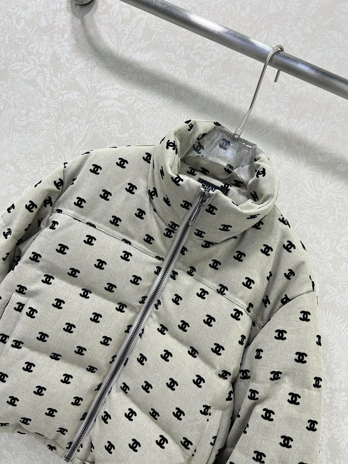 CHANEL 25S DOWN JACKET 311