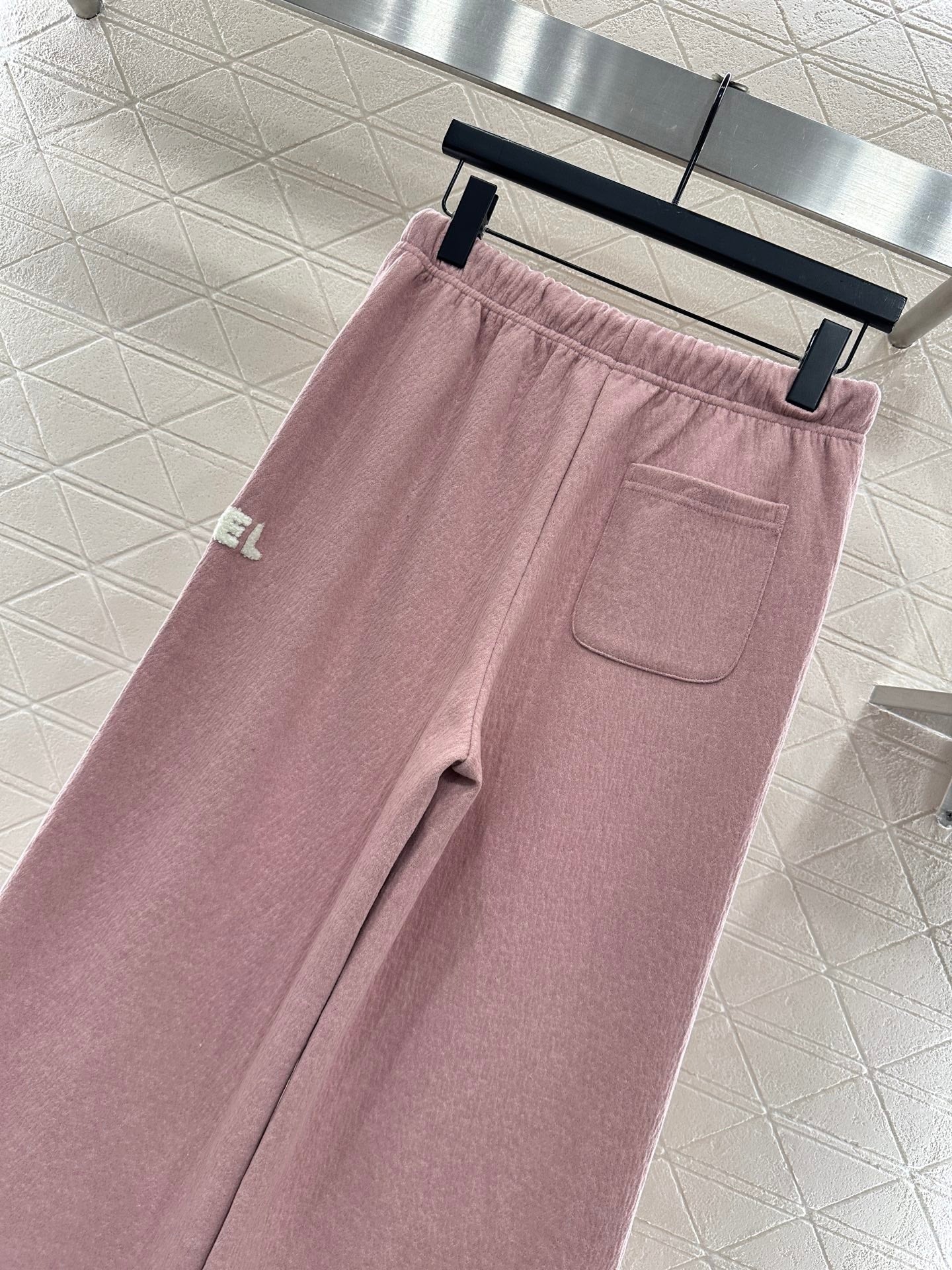 CHANEL 25S HIGH-WAISTED WIDE-LEG PANTS 305