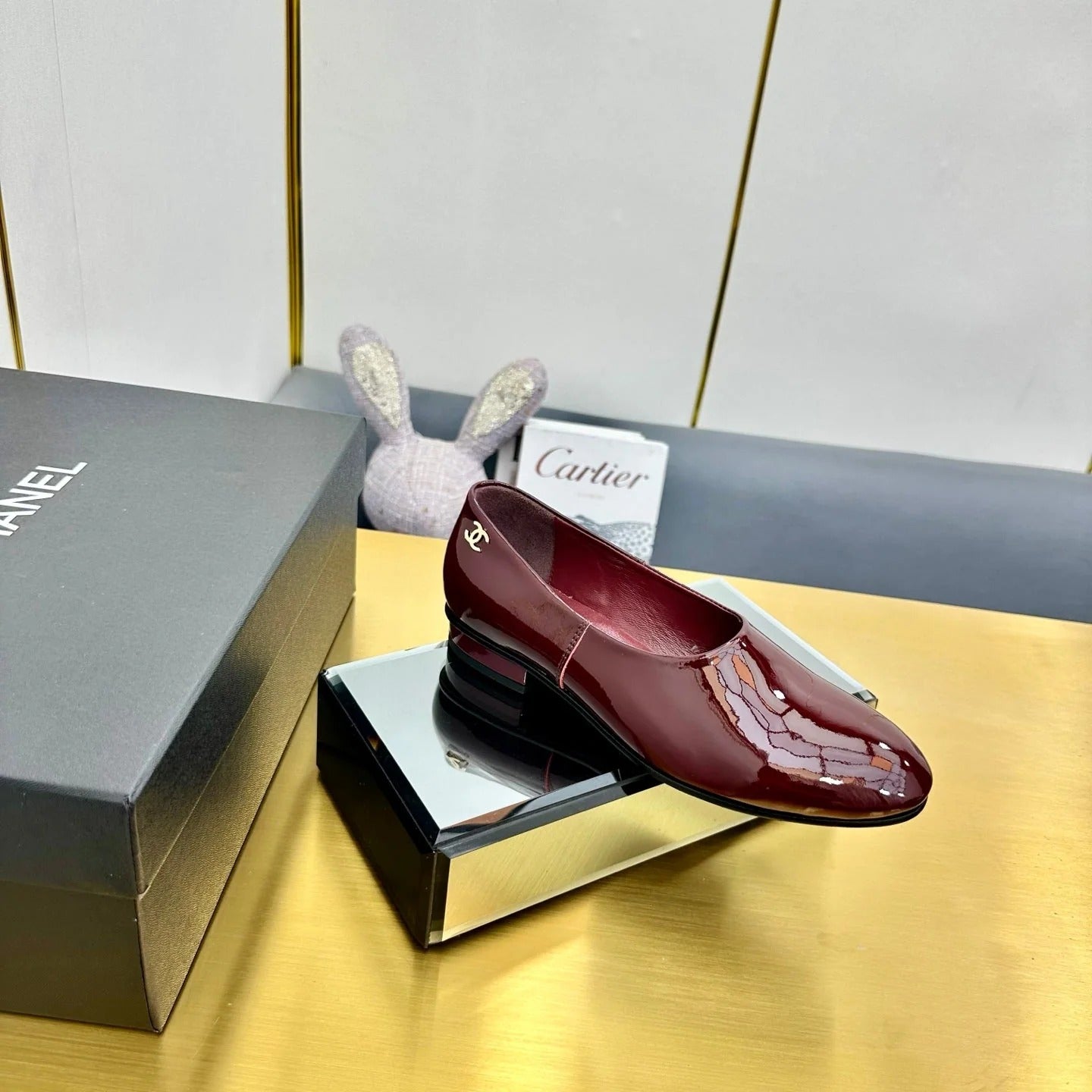 CC SIMPLE FLATS 25S IN DARK RED GLOSSY LEATHER