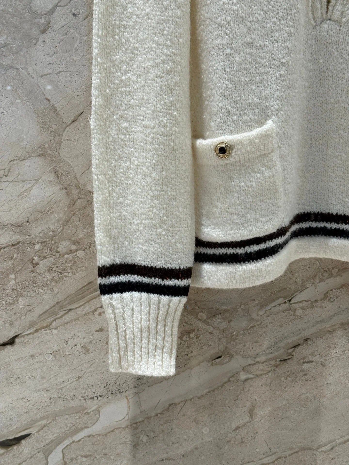 CHANEL 25S CASHMERE HALF-ZIP T-SHIRT 318