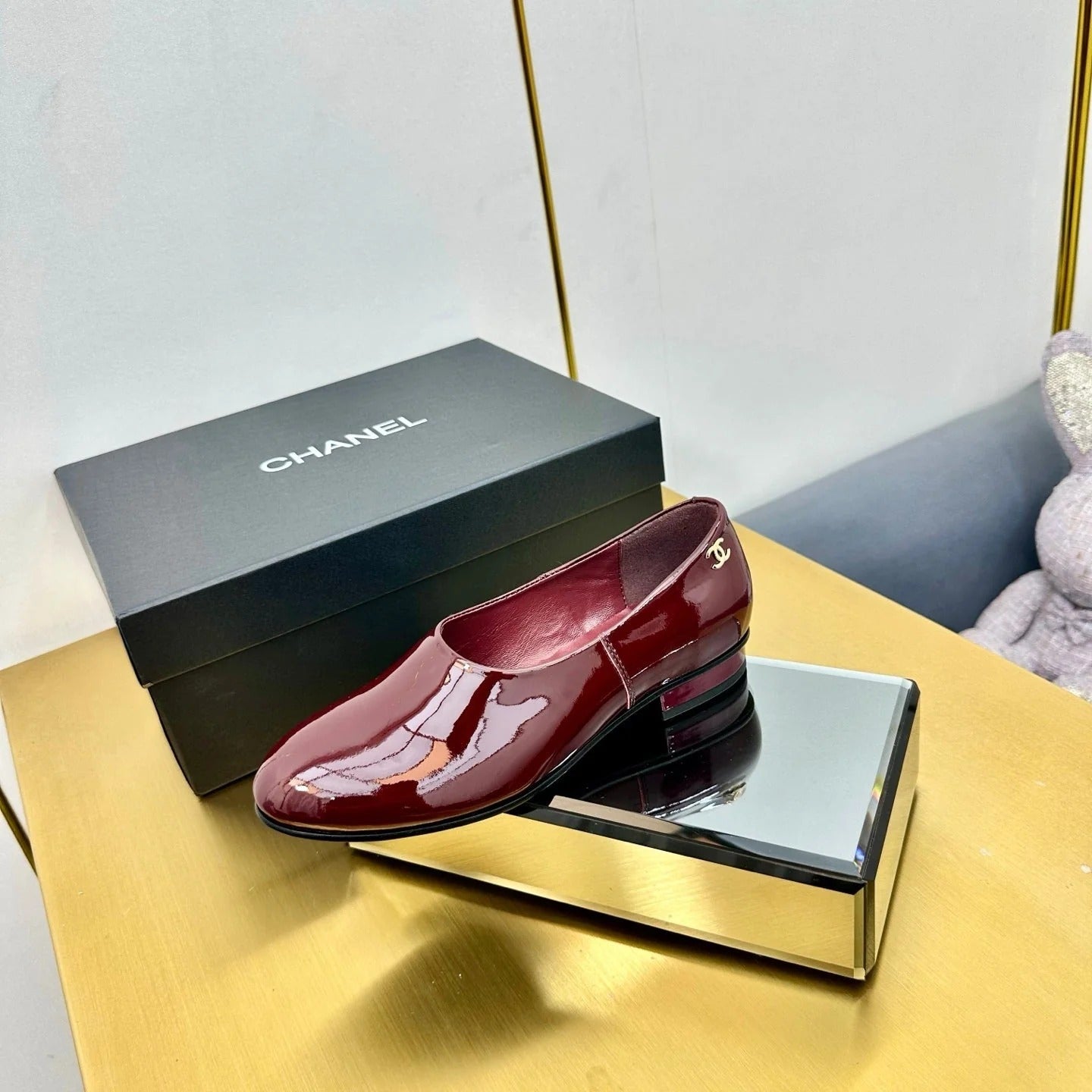 CC SIMPLE FLATS 25S IN DARK RED GLOSSY LEATHER