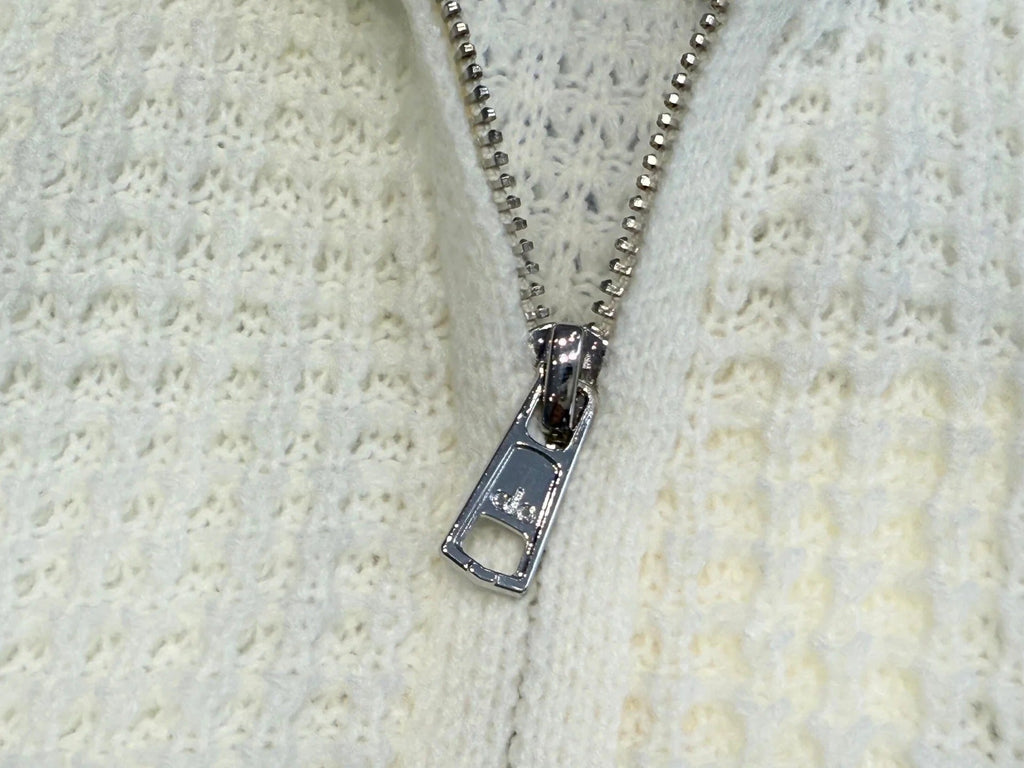 ALO KNITTED SWEATER STYLE 145