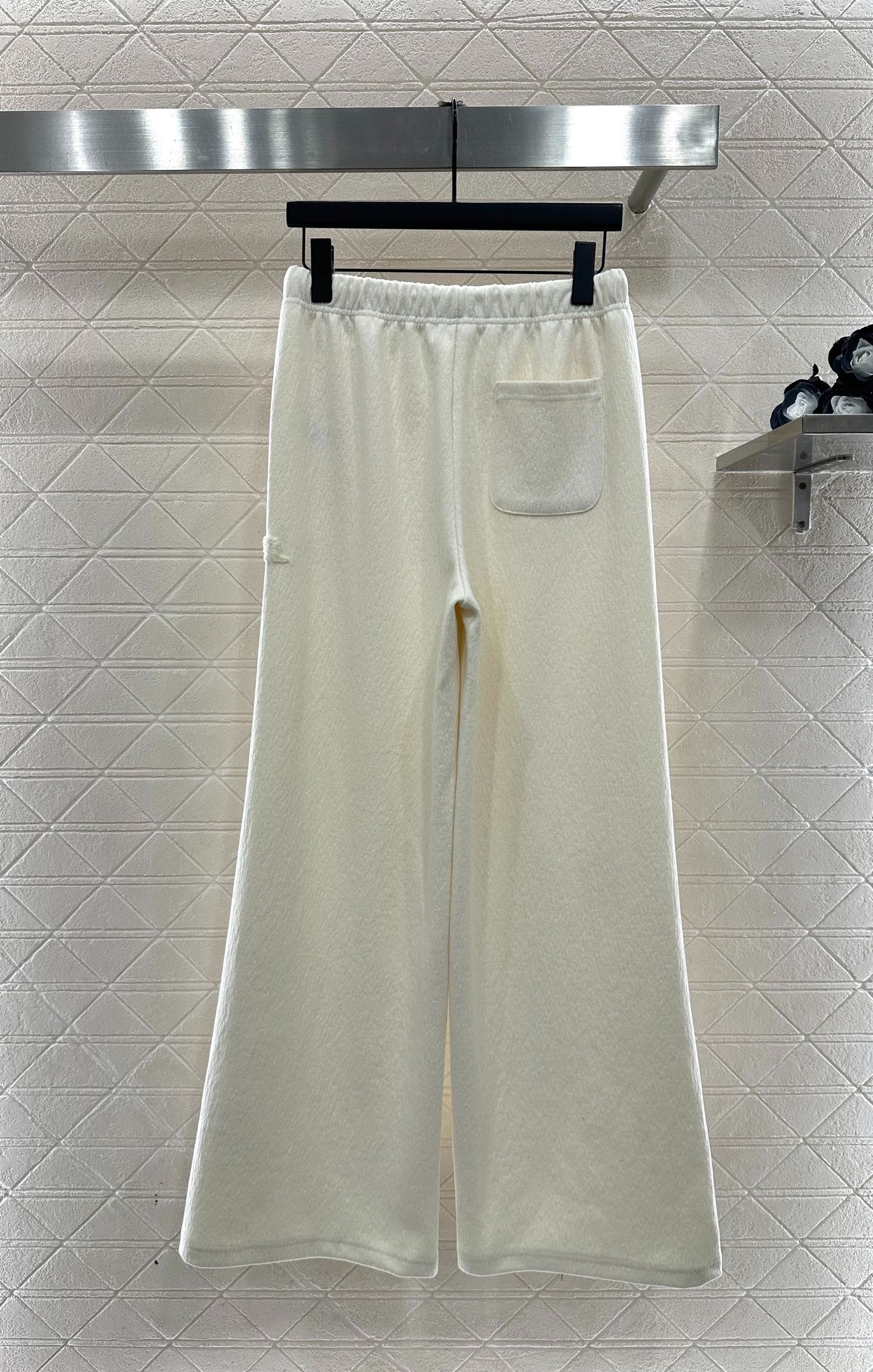 CHANEL 25S HIGH-WAISTED WIDE-LEG PANTS 306