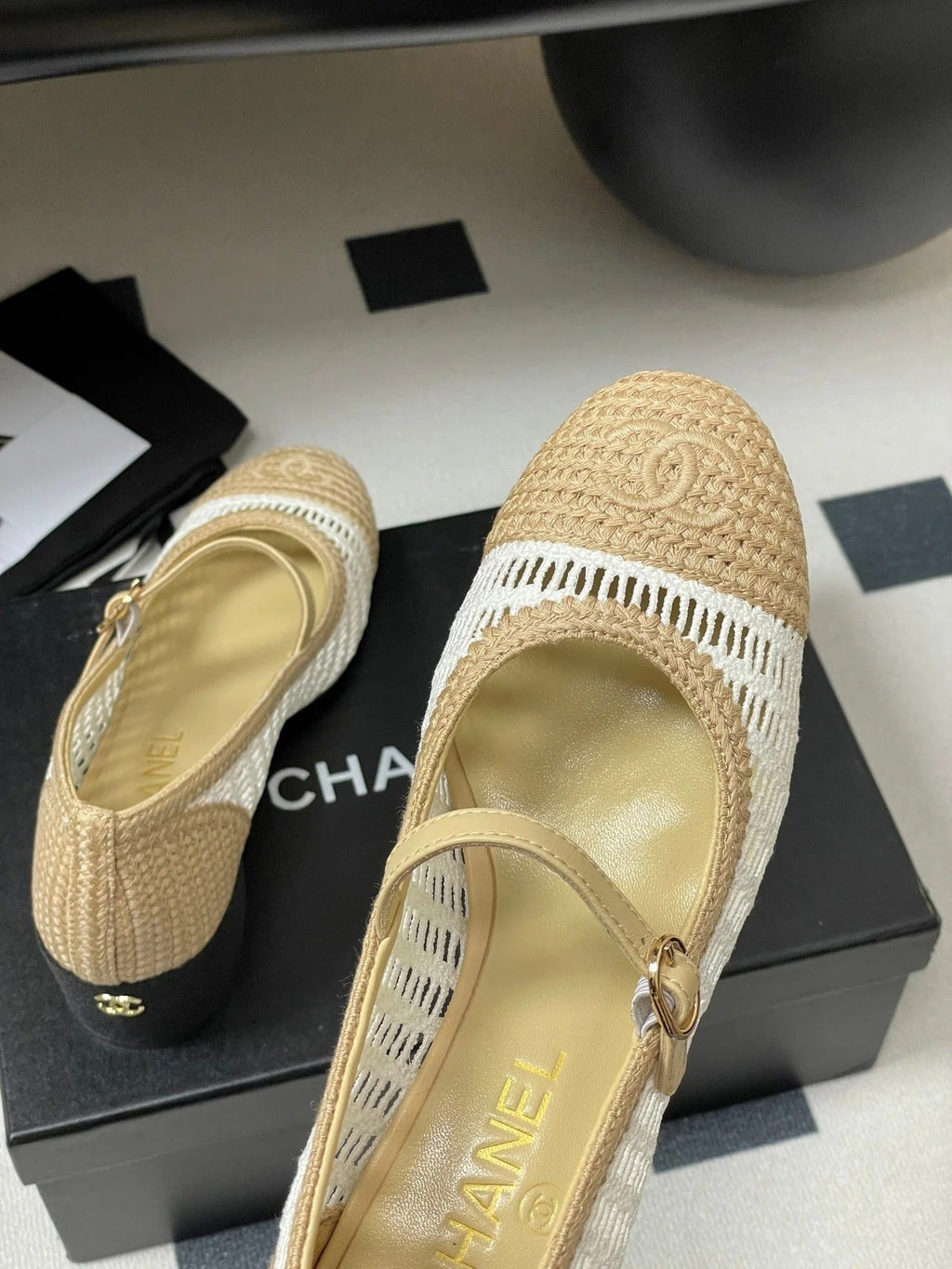 HIGH BALLET MARY JANE 50MM IN NATURAL BEIGE AND WHITE RAFFIA