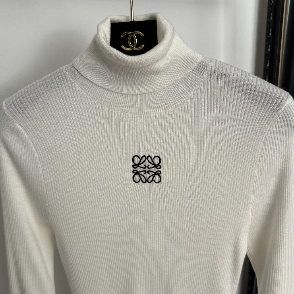 LOEWE TURTLENECK SWEATER STYLE 314