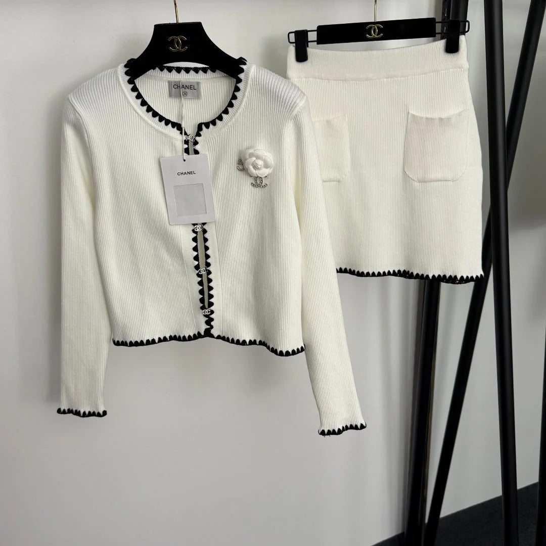 CHANEL 25S KNIT SET WITH CARDIGAN AND MINI SKIRT 330